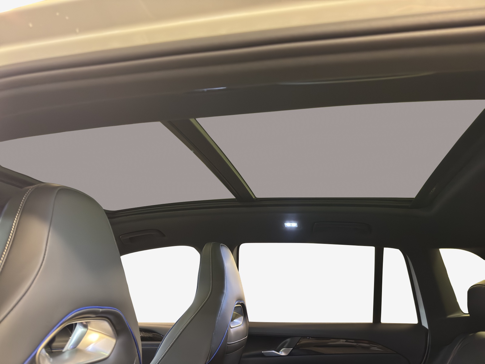 VW Tiguan 2.0 TSI DSG R-Line 4Motion-image-13