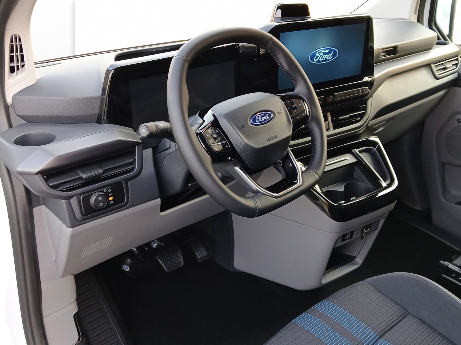 FORD Tourneo Custom Bus 320 L1 2.0 EcoBlue 170 Sport 4x4-image-5