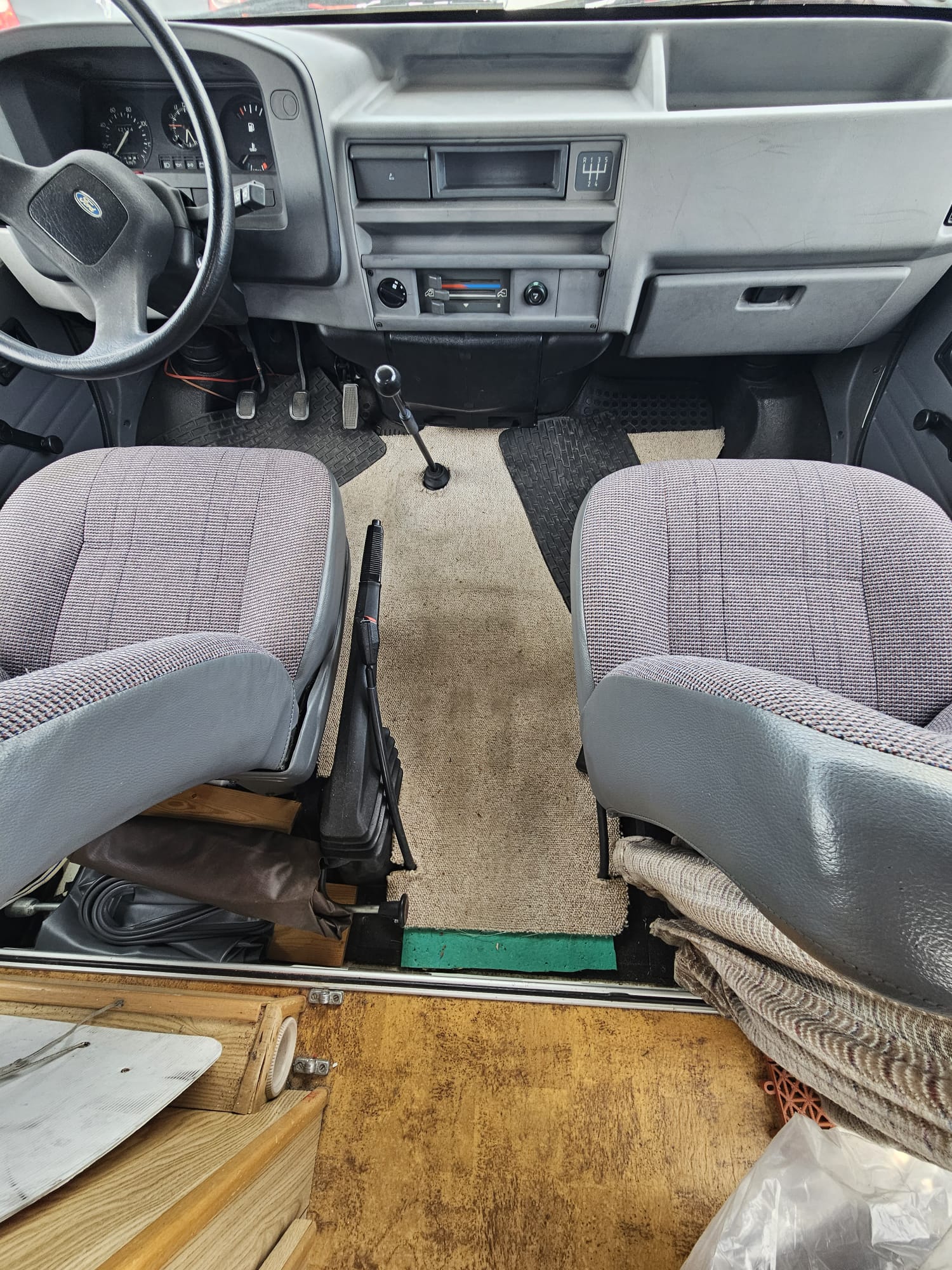 FORD Transit-image-7