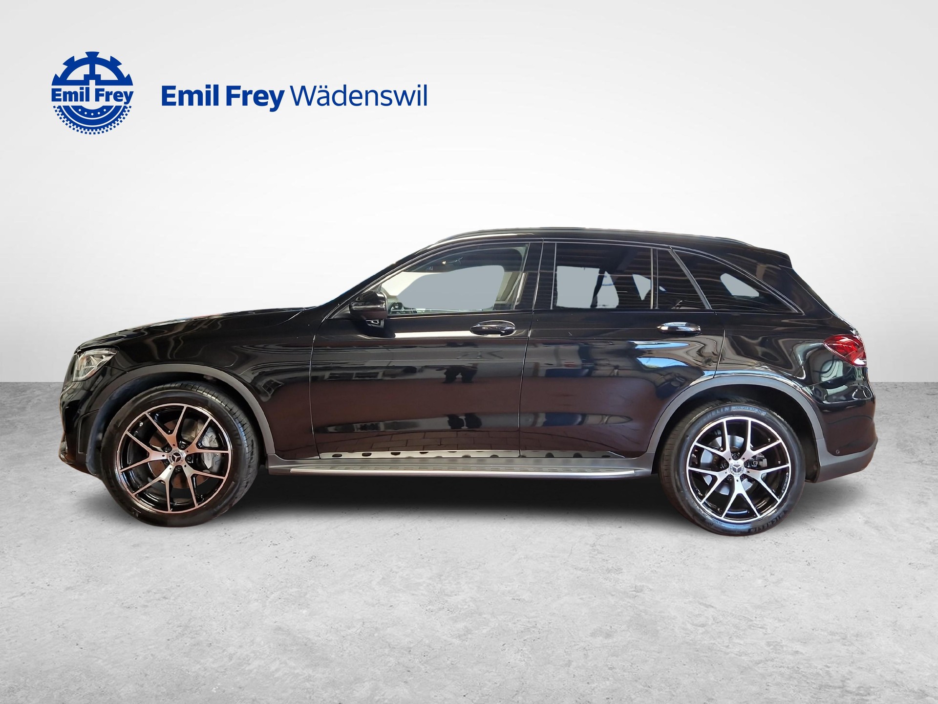 MERCEDES-BENZ GLC 220 d 4MATIC AMG Line-image-1