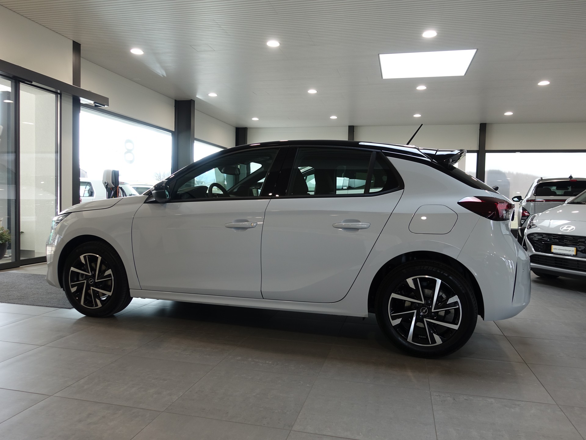 OPEL Corsa 1.2 MHEV Viva-image-1