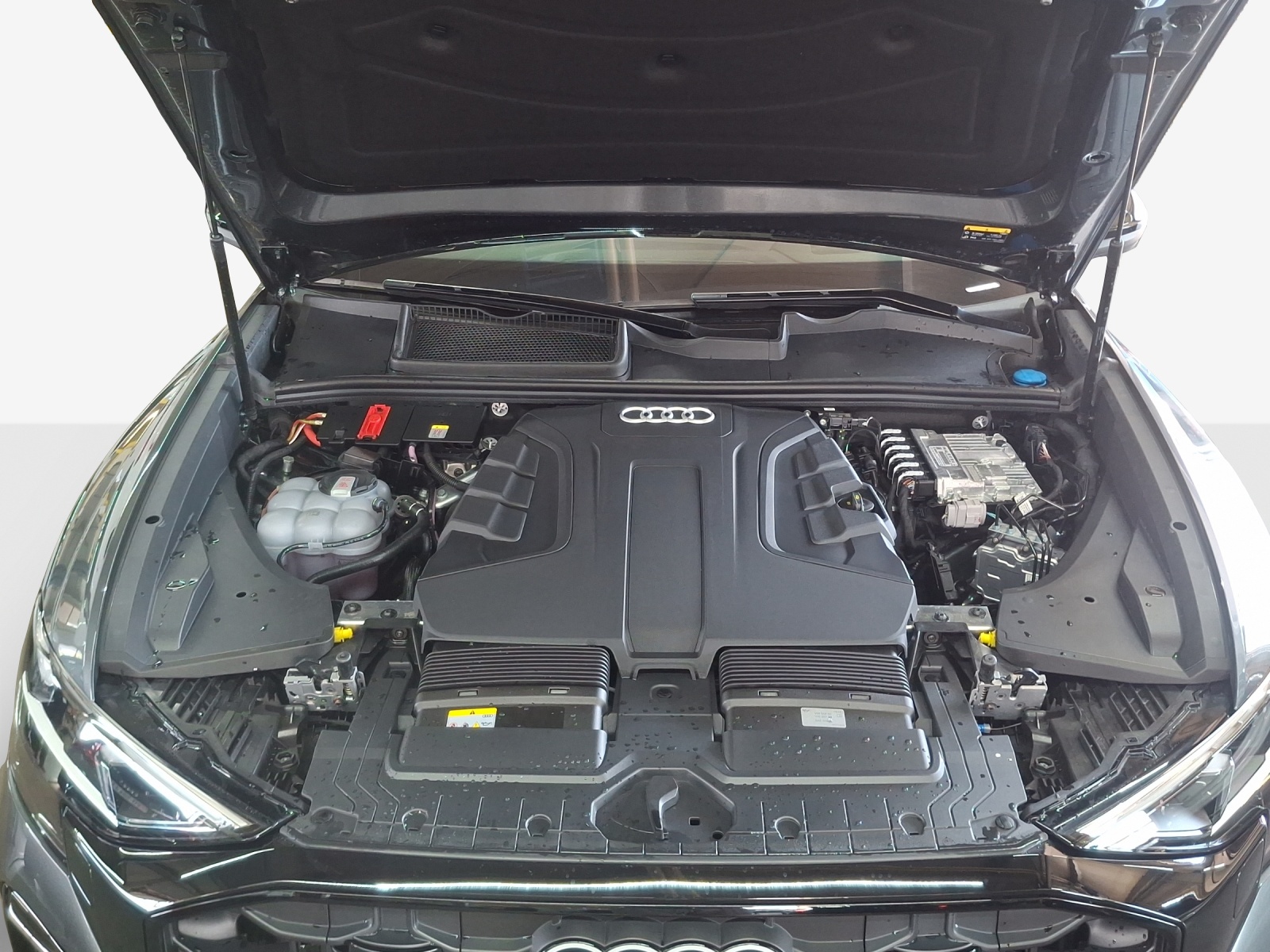 AUDI Q8 SUV TDI quattro 210 kW tiptronic-image-15
