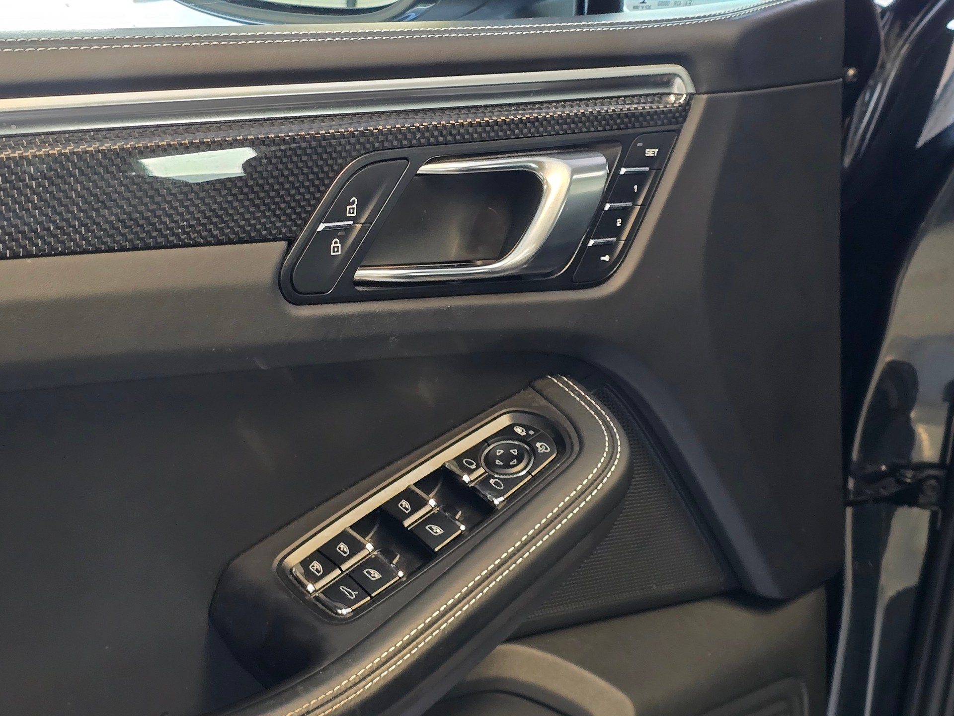 PORSCHE Macan S PDK-image-11