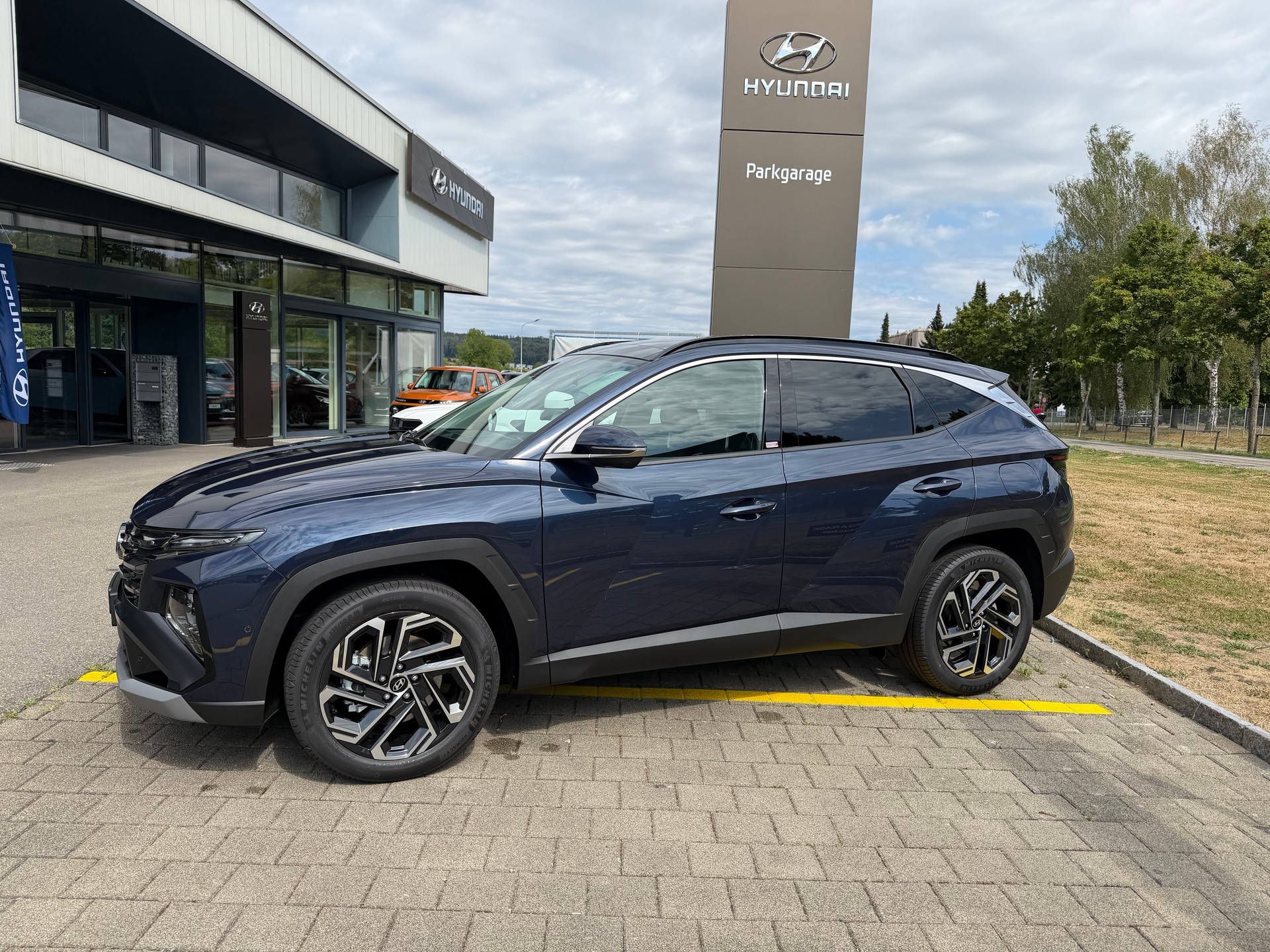 HYUNDAI Tucson 1.6 TGDI HEV Vertex Swiss Edition 4WD-image-1