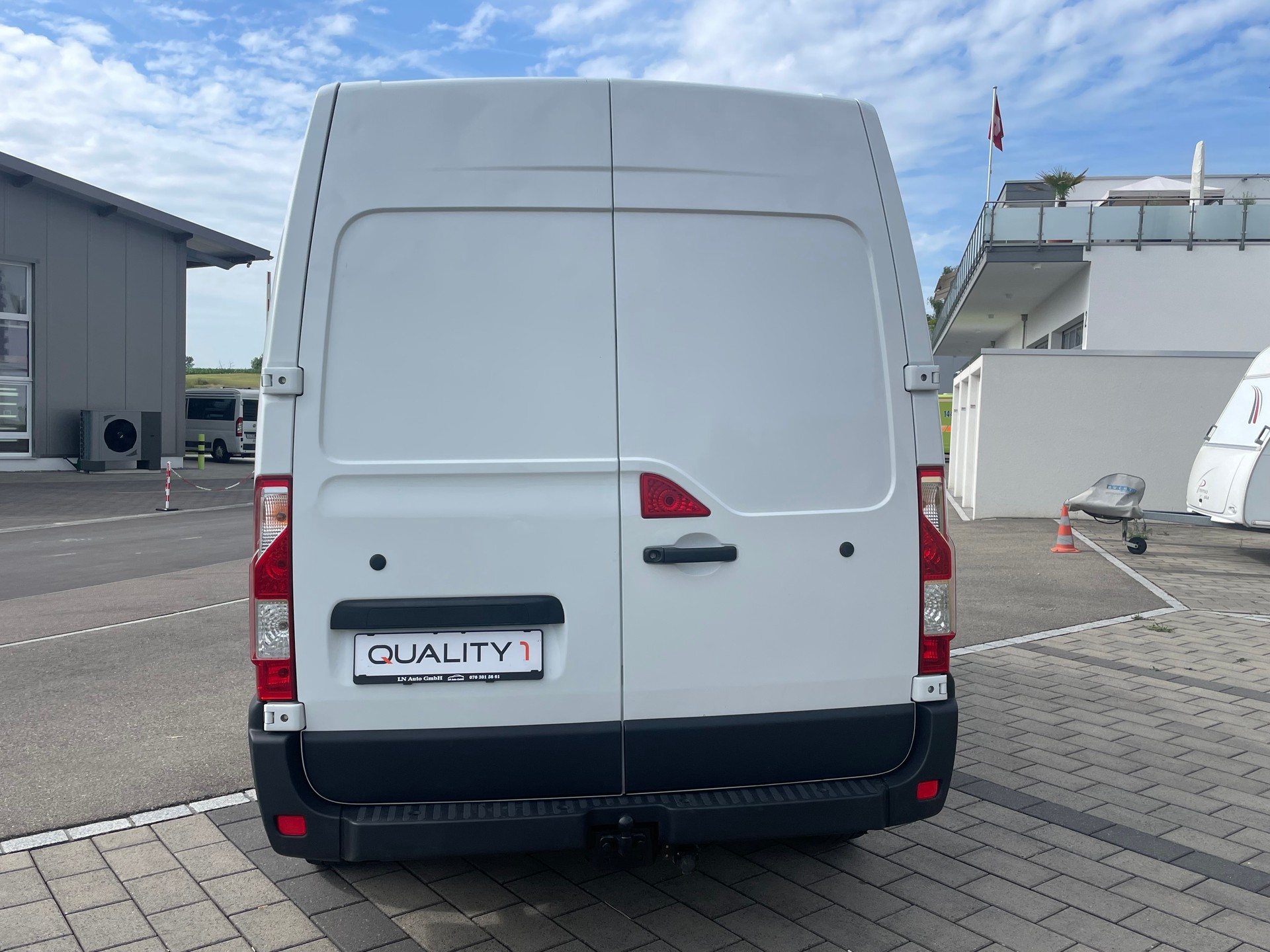 NISSAN NV400 F35.13 L2H2 Frisch MFK-image-5