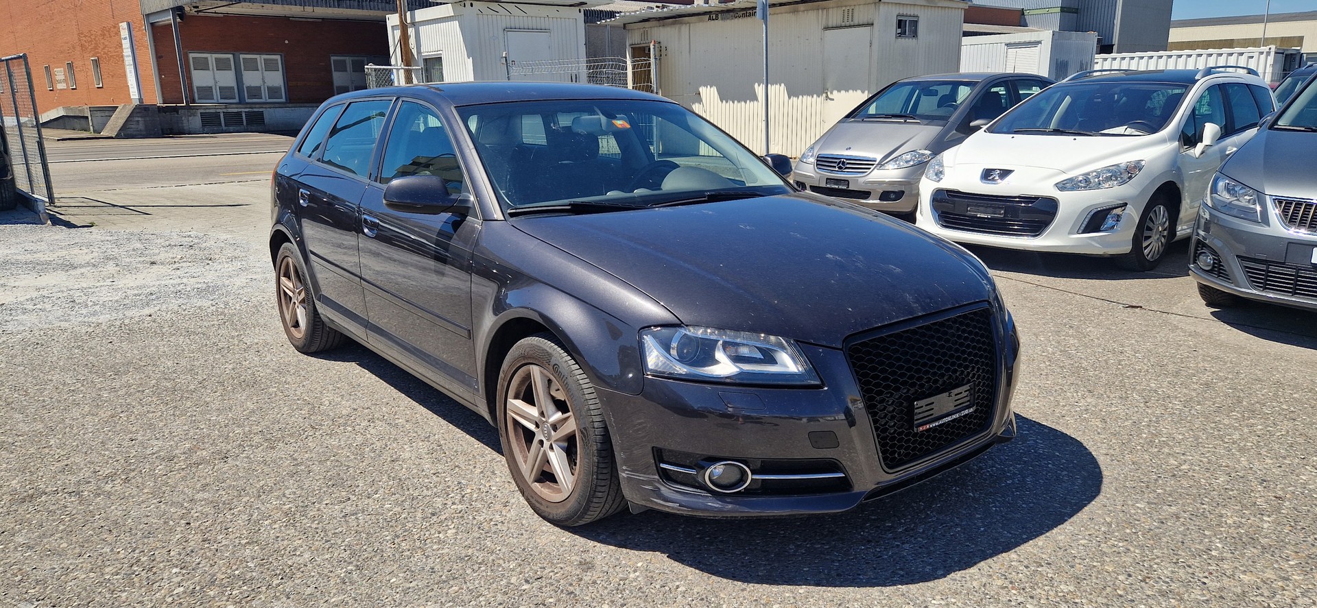 AUDI A3 Sportback 2.0 TFSI Ambiente quattro S-tronic-image-2