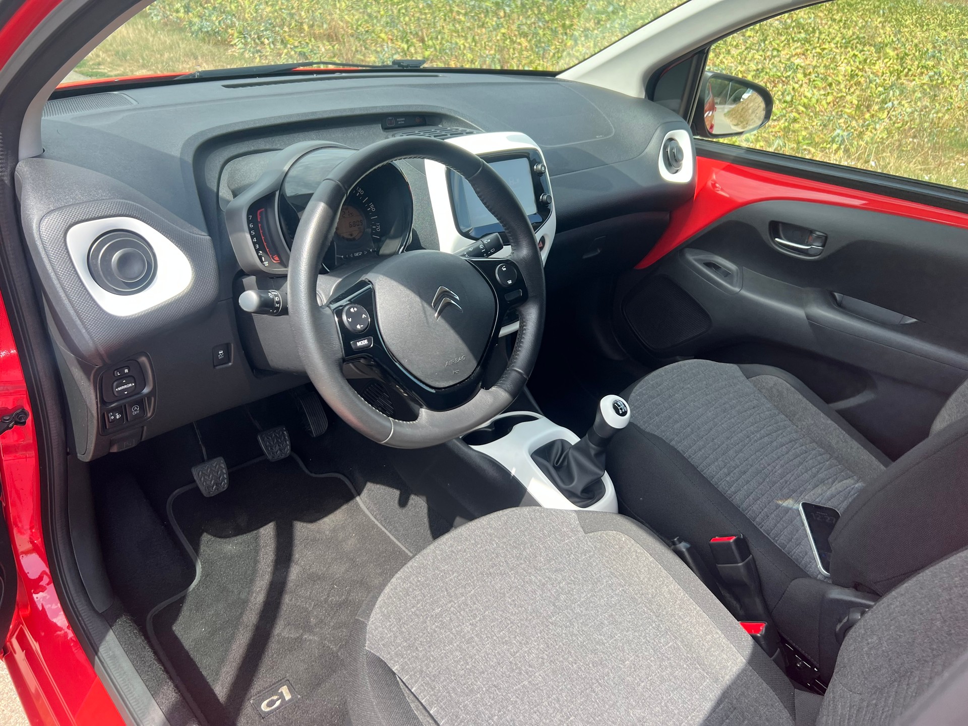 CITROEN C1 1.0 e-VTi Stop&Start Shine-image-8