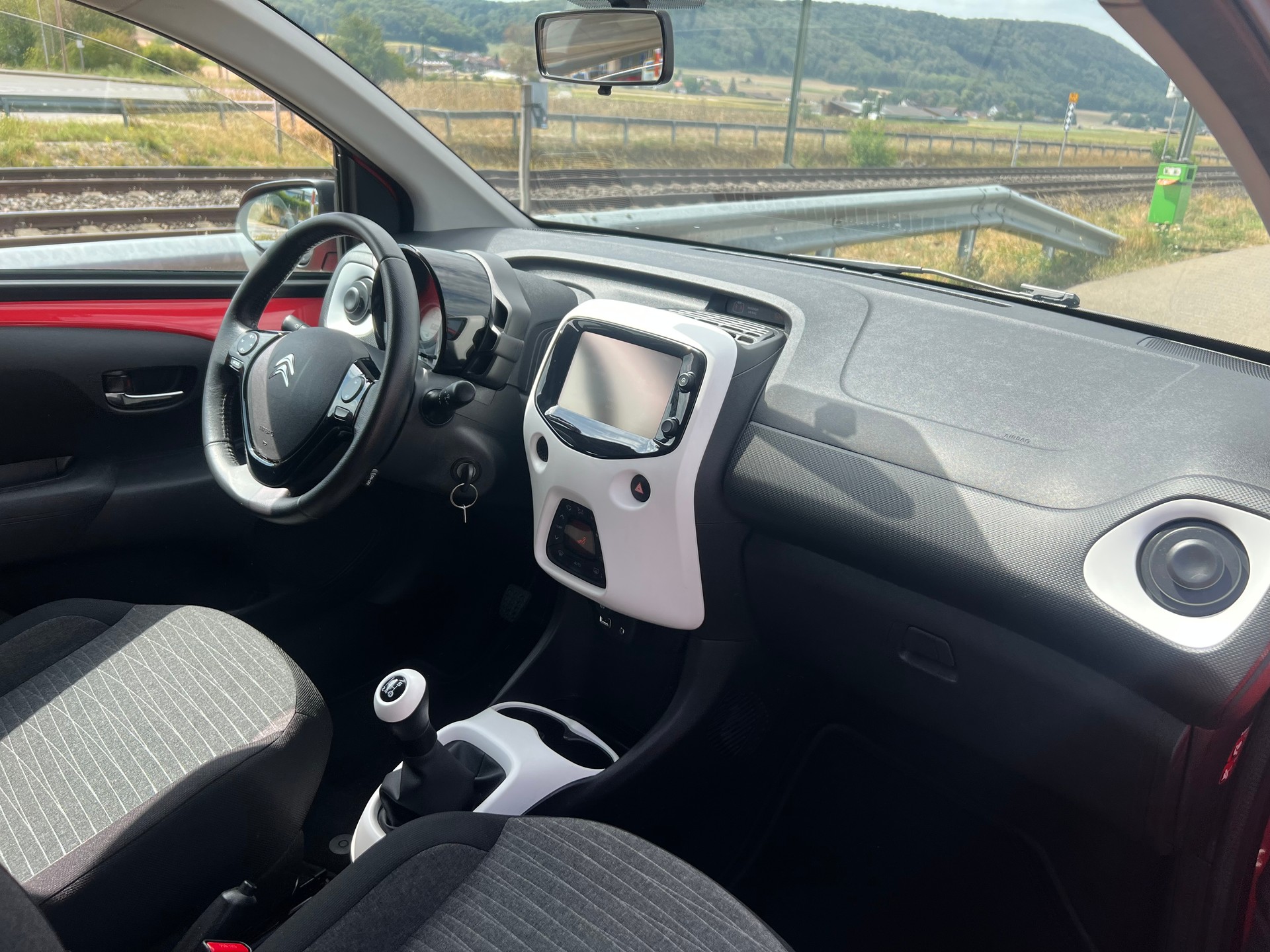 CITROEN C1 1.0 e-VTi Stop&Start Shine-image-10