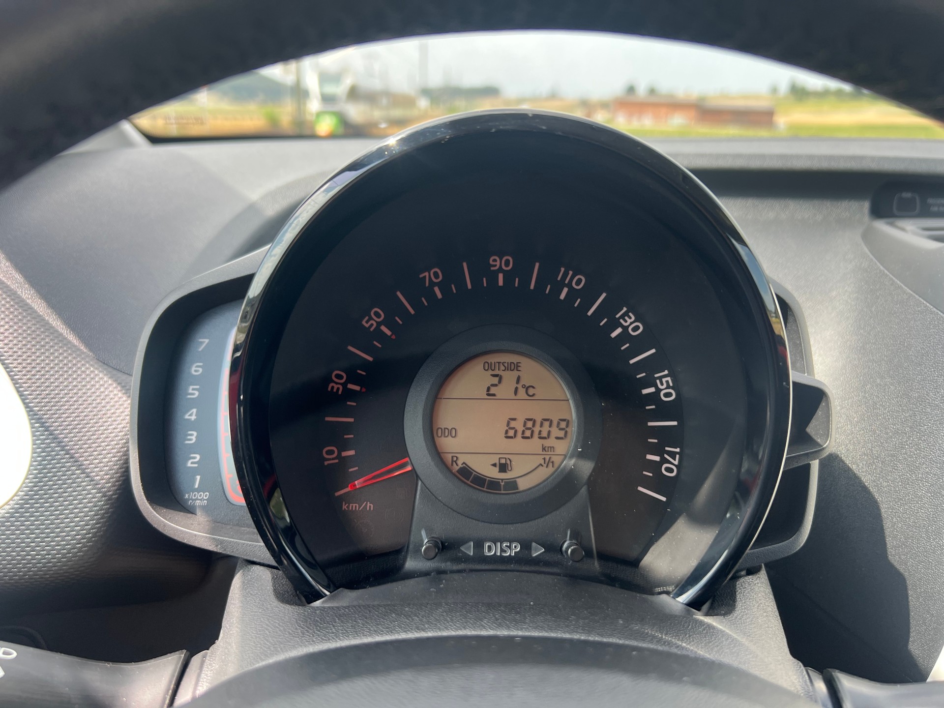CITROEN C1 1.0 e-VTi Stop&Start Shine-image-13