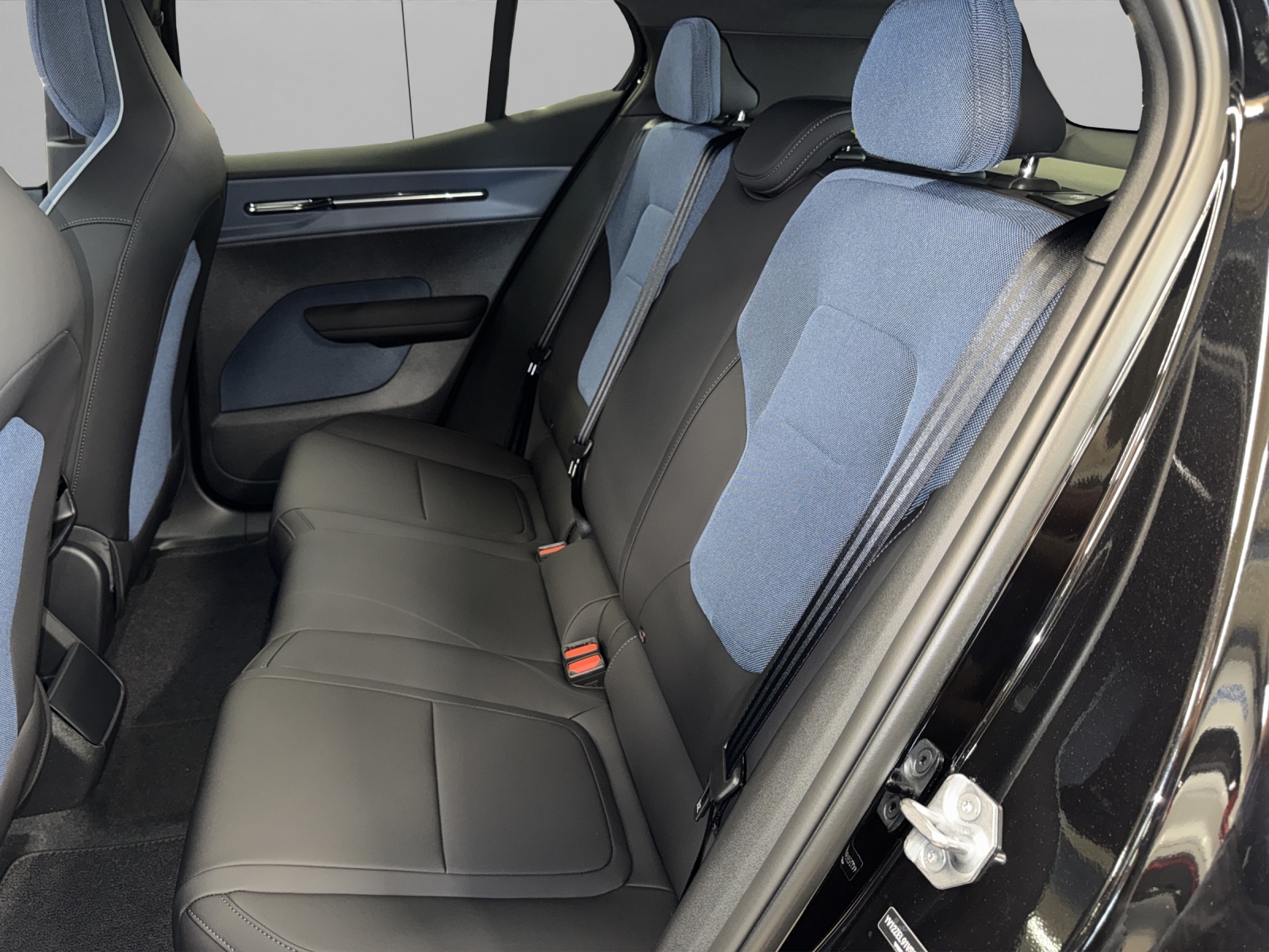 VOLVO EX30 E60 Core-image-13