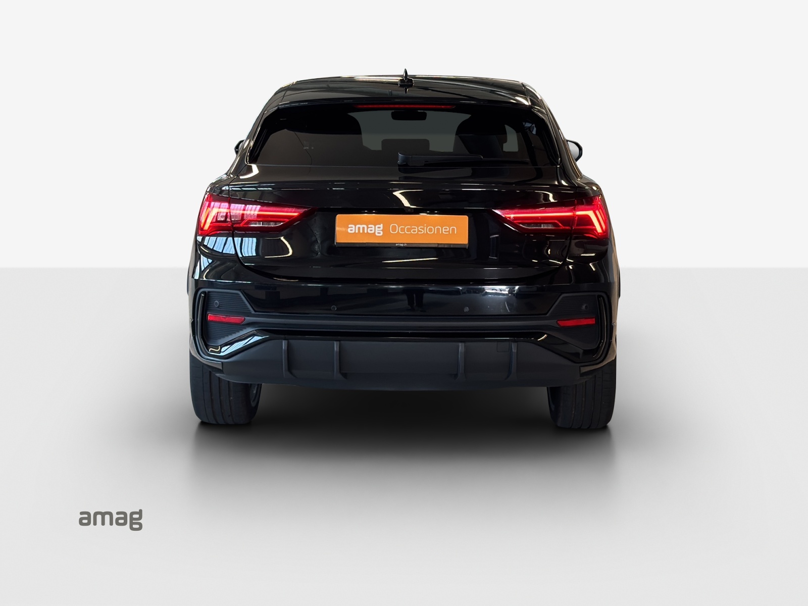 AUDI Q3 Sportback 45 TFSI S line quattro S-tronic-showroom-element-3