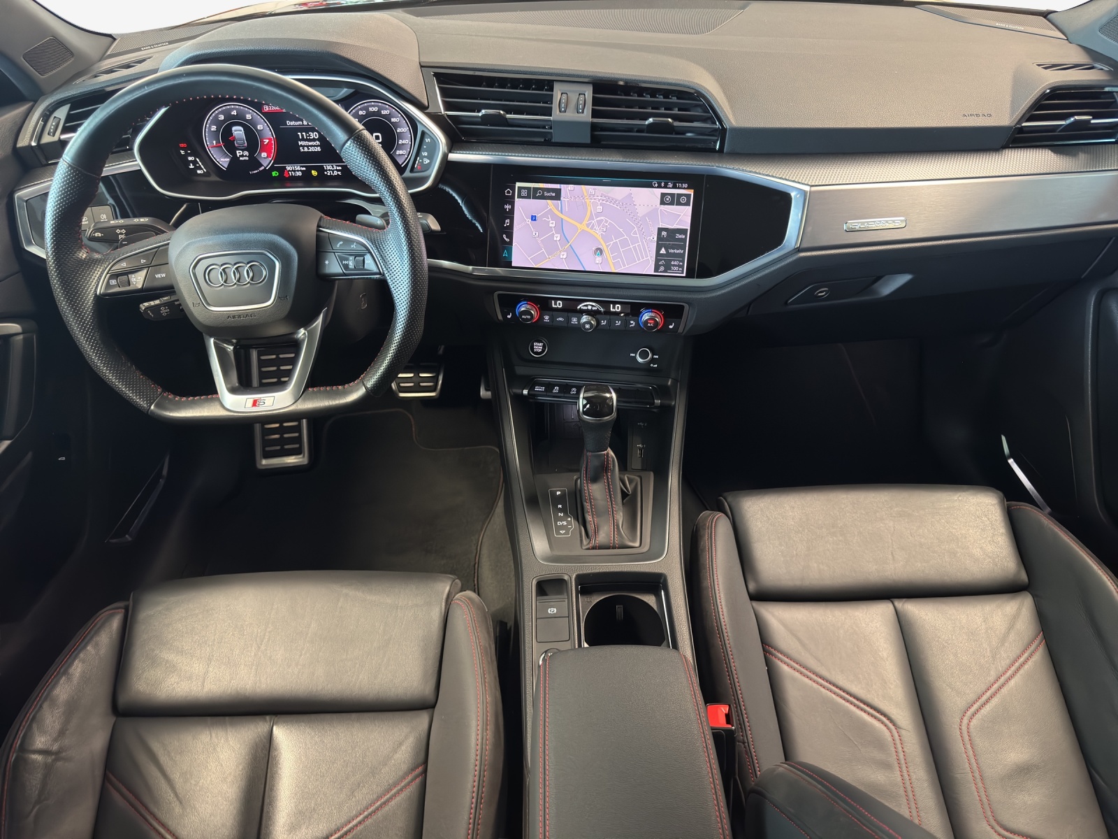 AUDI Q3 Sportback 45 TFSI S line quattro S-tronic-image-8