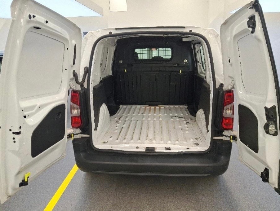 CITROEN Berlingo Van 1.5 BlueHDi 100 s/s 650kg ** 3 Plätze ** neuer DPF ** Klimaanlage ** 1. Hand **-image-5