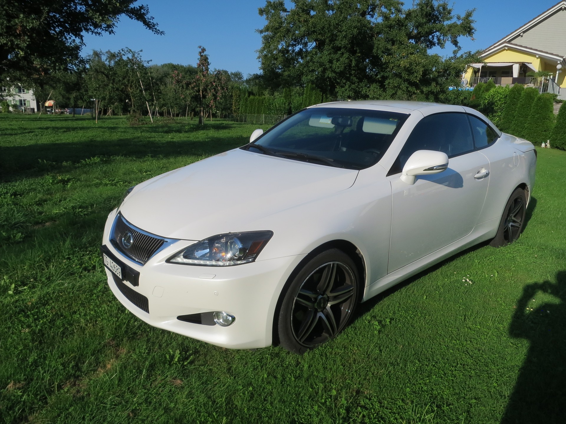LEXUS 250C Executive-image-0
