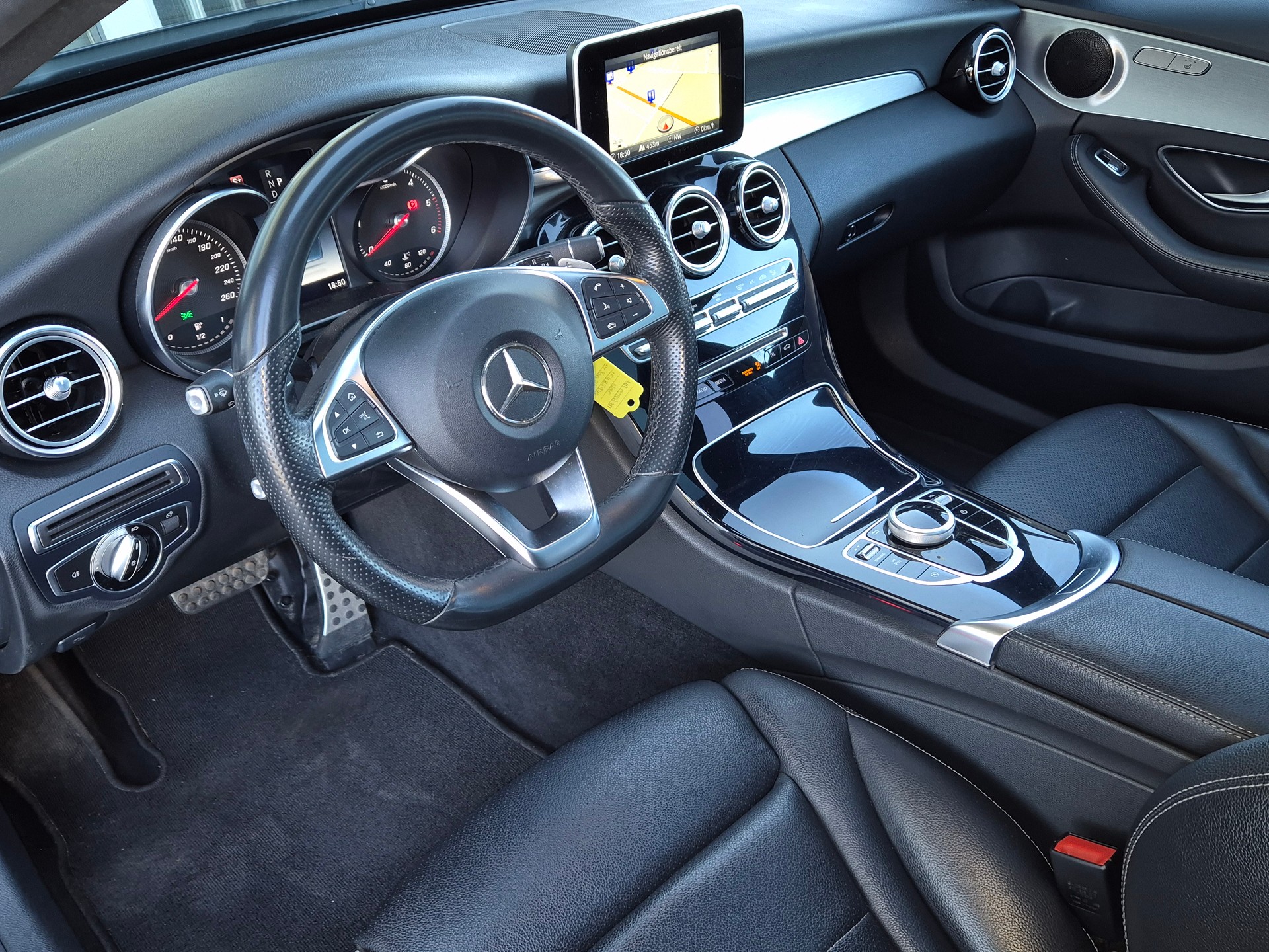 MERCEDES-BENZ C 250 d 4Matic 9G-Tronic-image-13