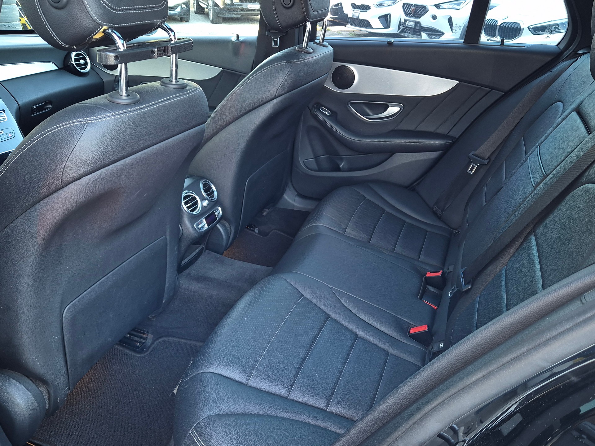 MERCEDES-BENZ C 250 d 4Matic 9G-Tronic-image-16