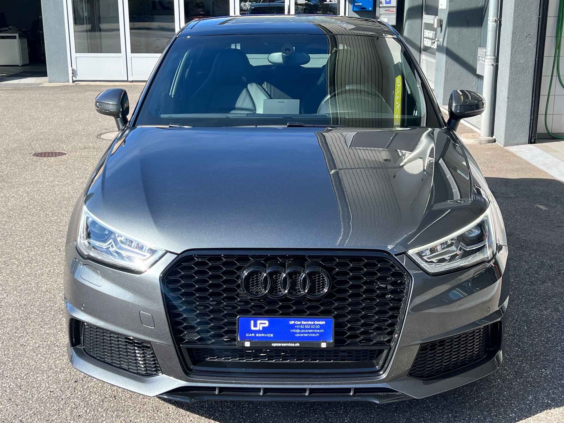 AUDI A1 Sportback 1.8 TFSI Sport S-Tronic * S-Line *