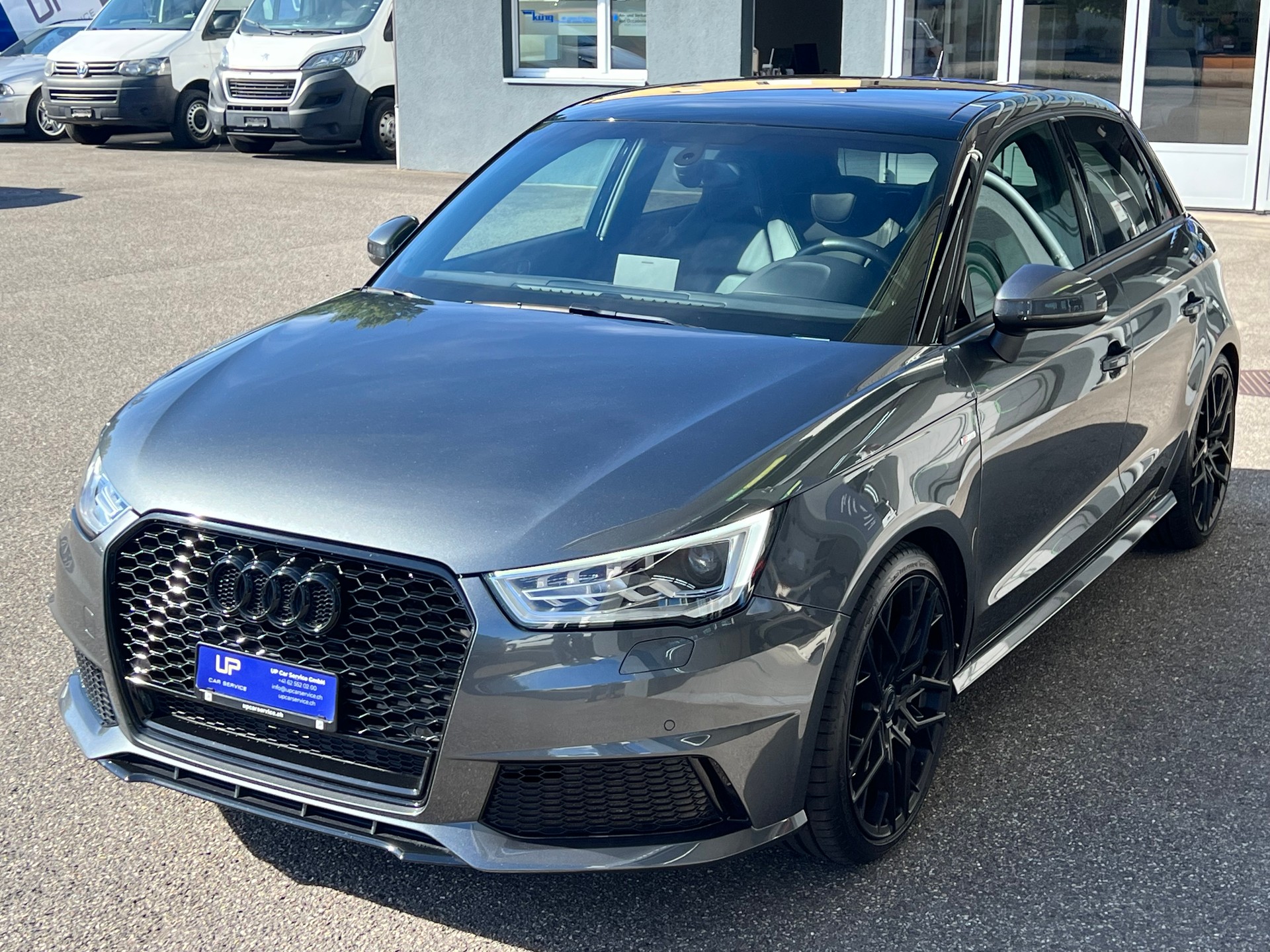 AUDI A1 Sportback 1.8 TFSI Sport S-Tronic * S-Line *-showroom-element-1