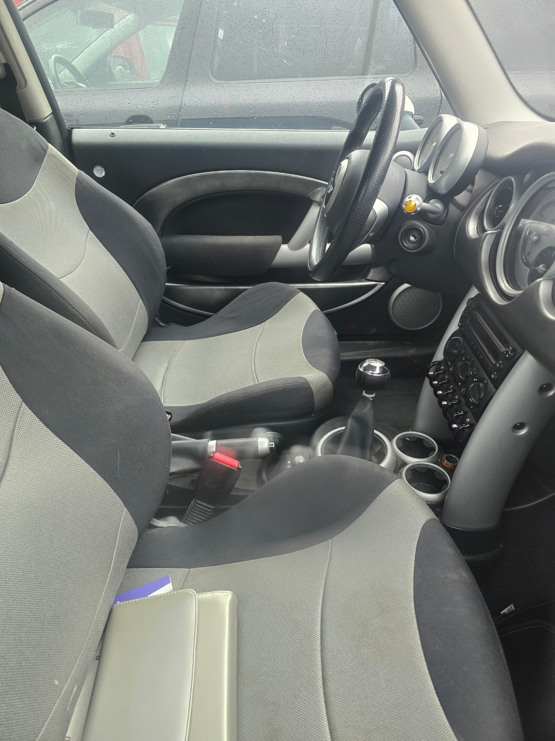MINI Cooper S-image-9