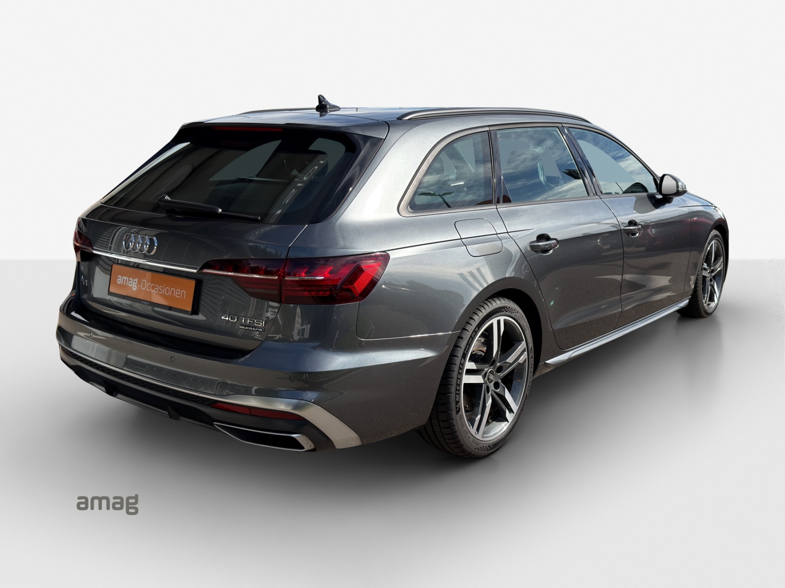 AUDI A4 Avant 40 TFSI S line S-tronic quattro-image-4