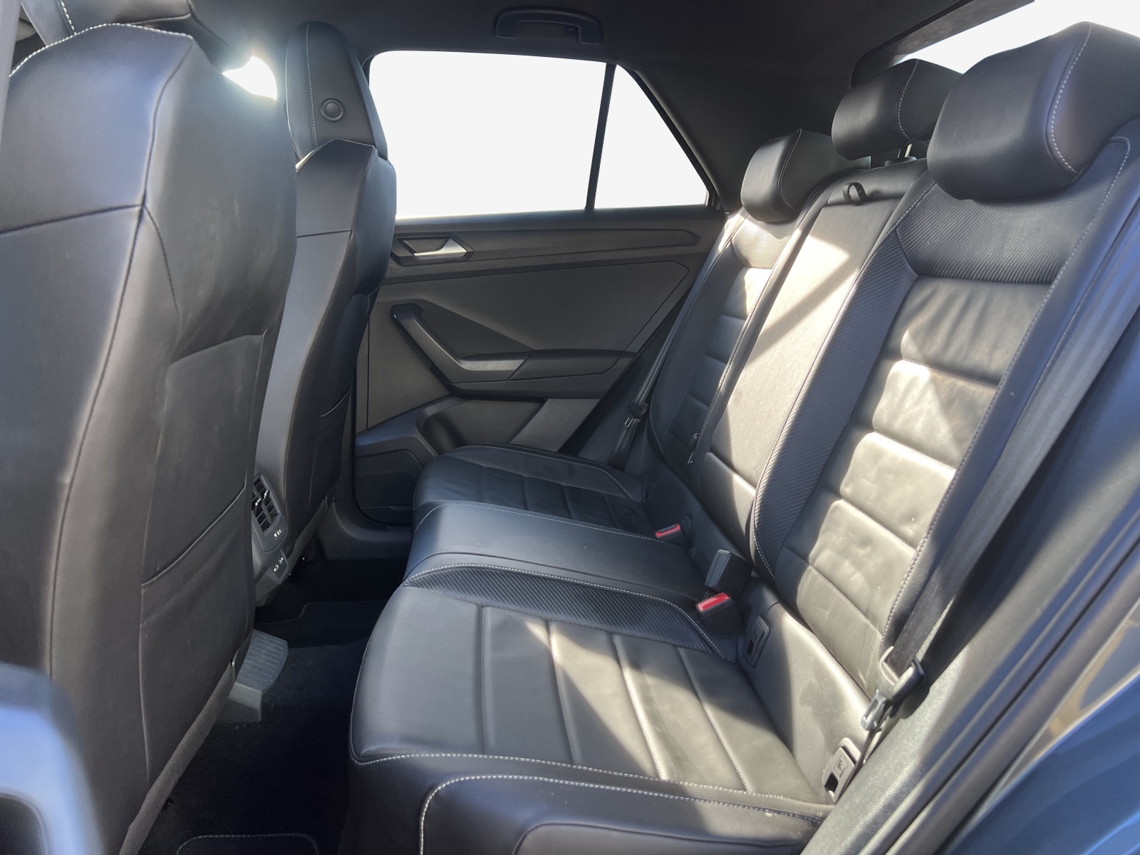 VW T-Roc 1.5 TSI EVO R-Line DSG-image-11