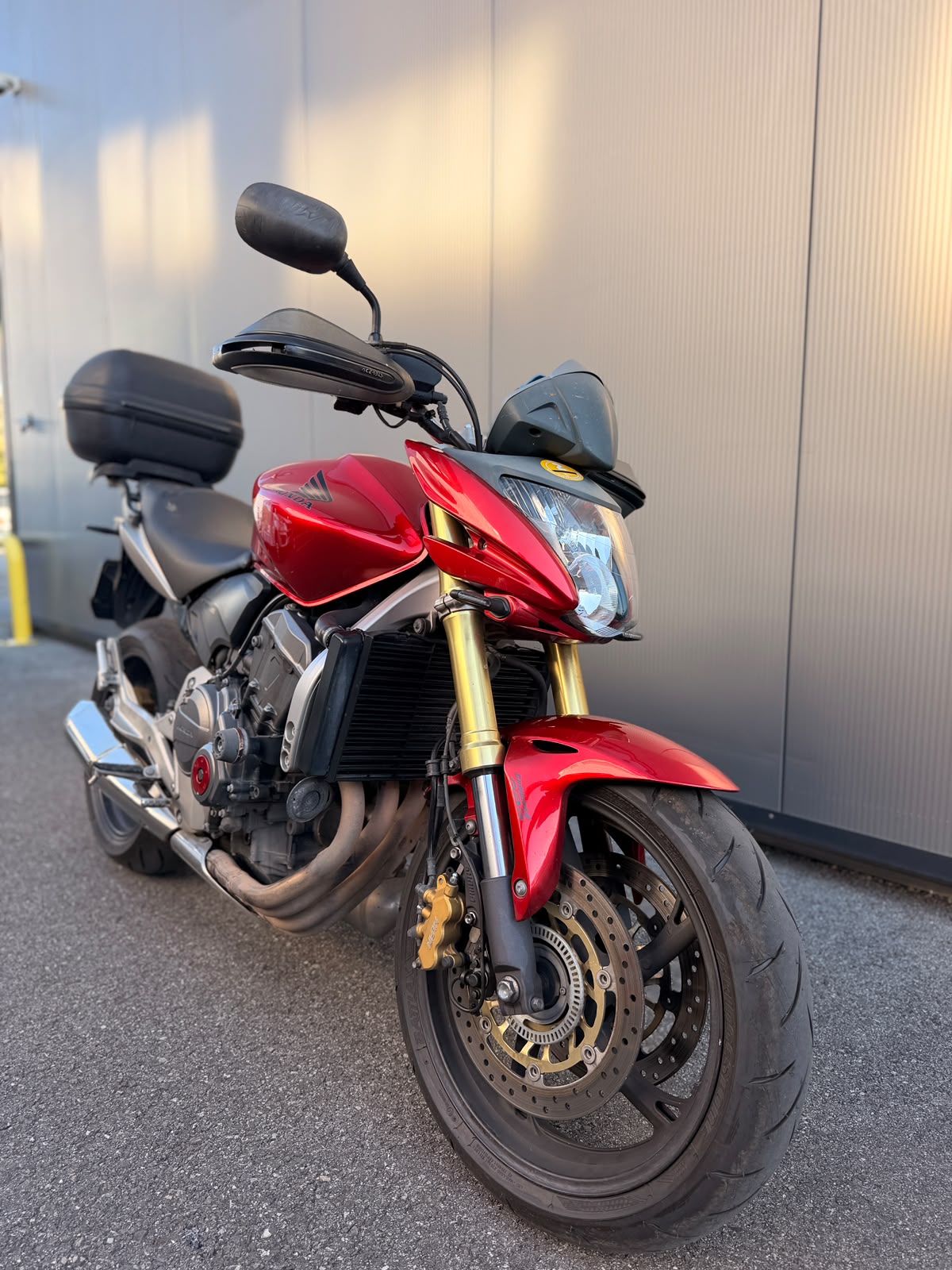 HONDA CB 600 F ABS Hornet-showroom-element-1