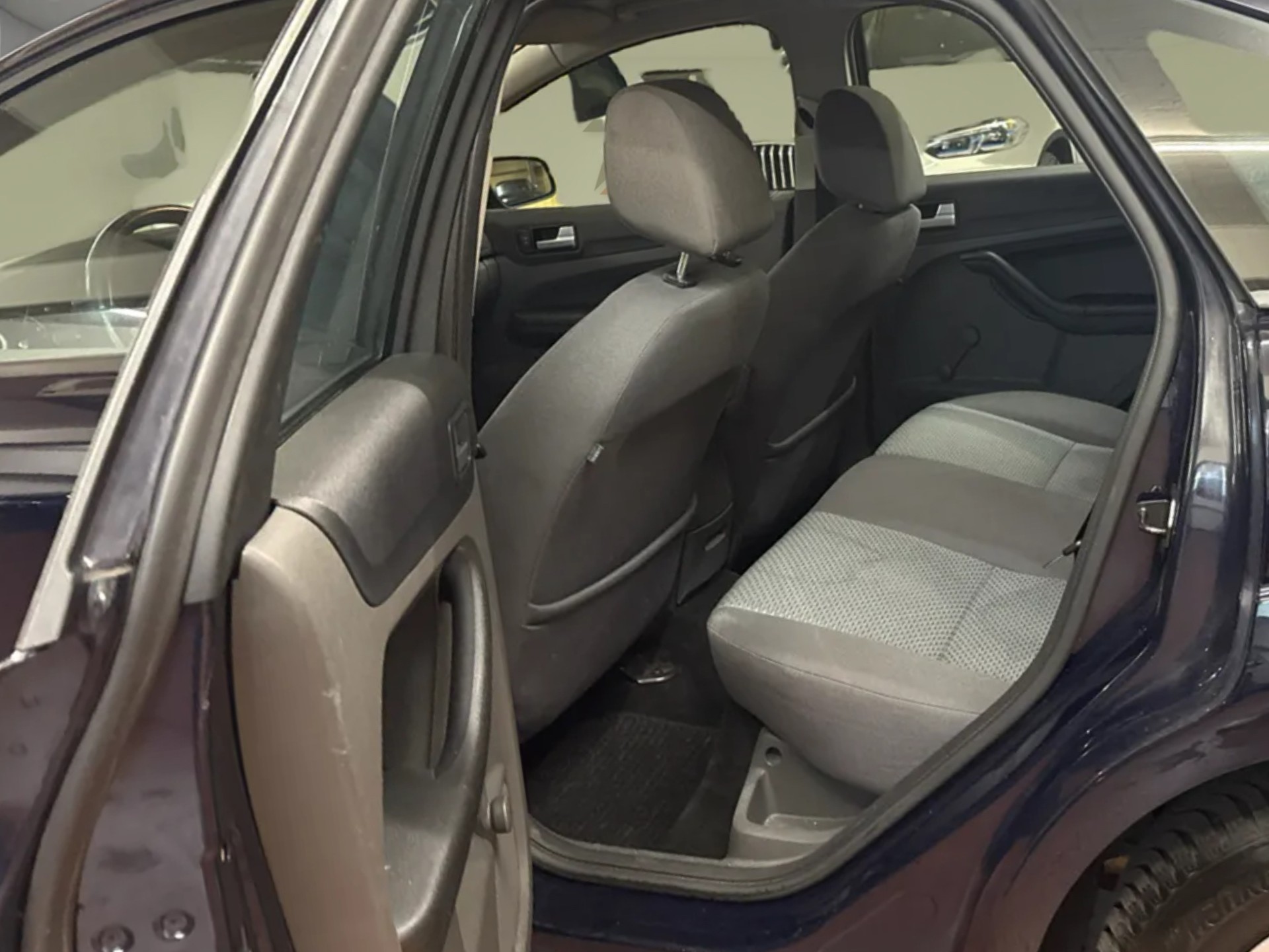 FORD Focus 1.6i VCT Titanium-image-11