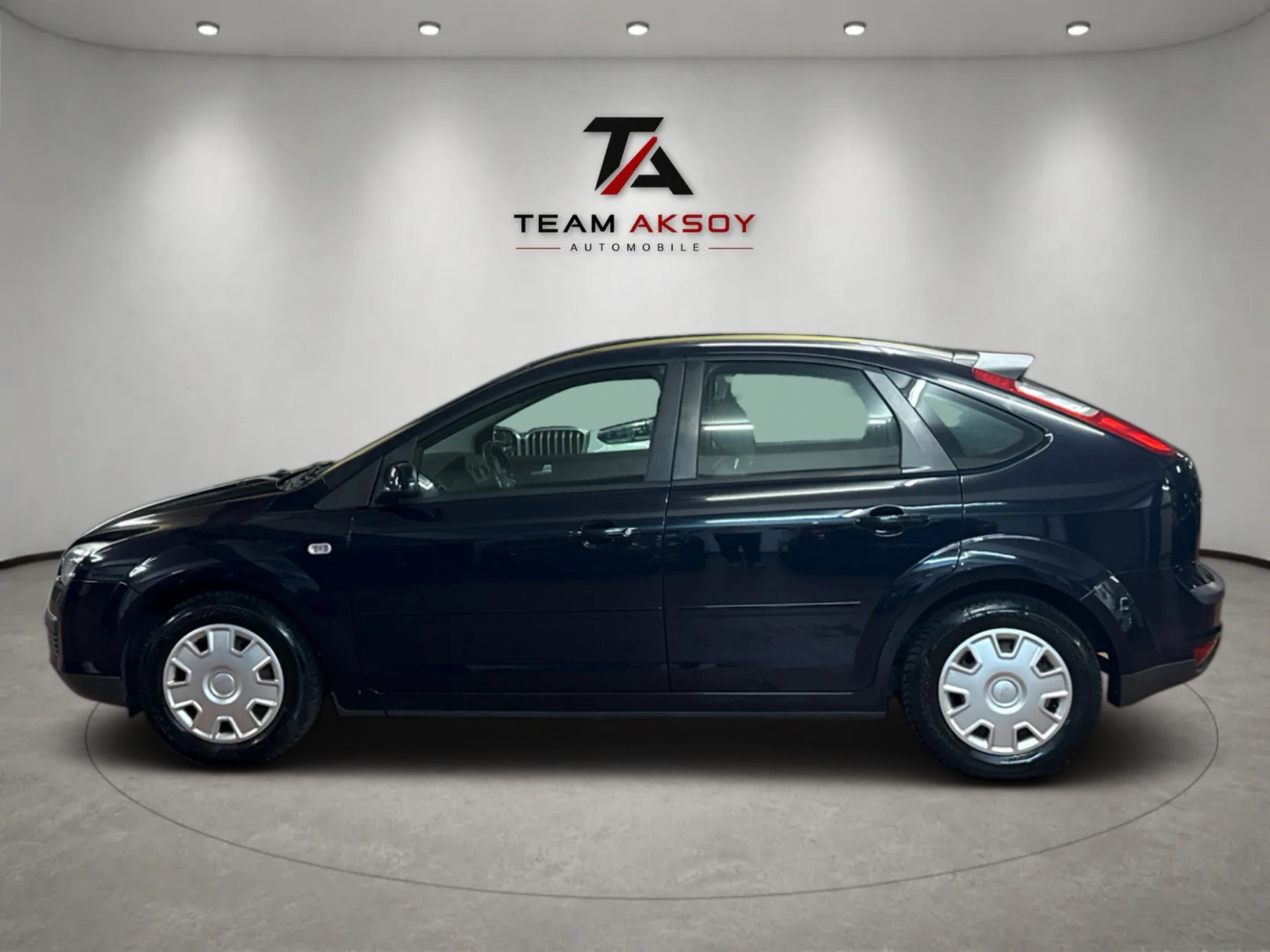 FORD Focus 1.6i VCT Titanium-image-7