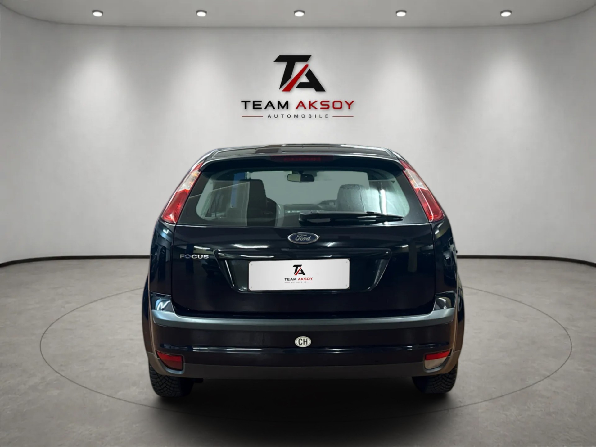 FORD Focus 1.6i VCT Titanium-image-5
