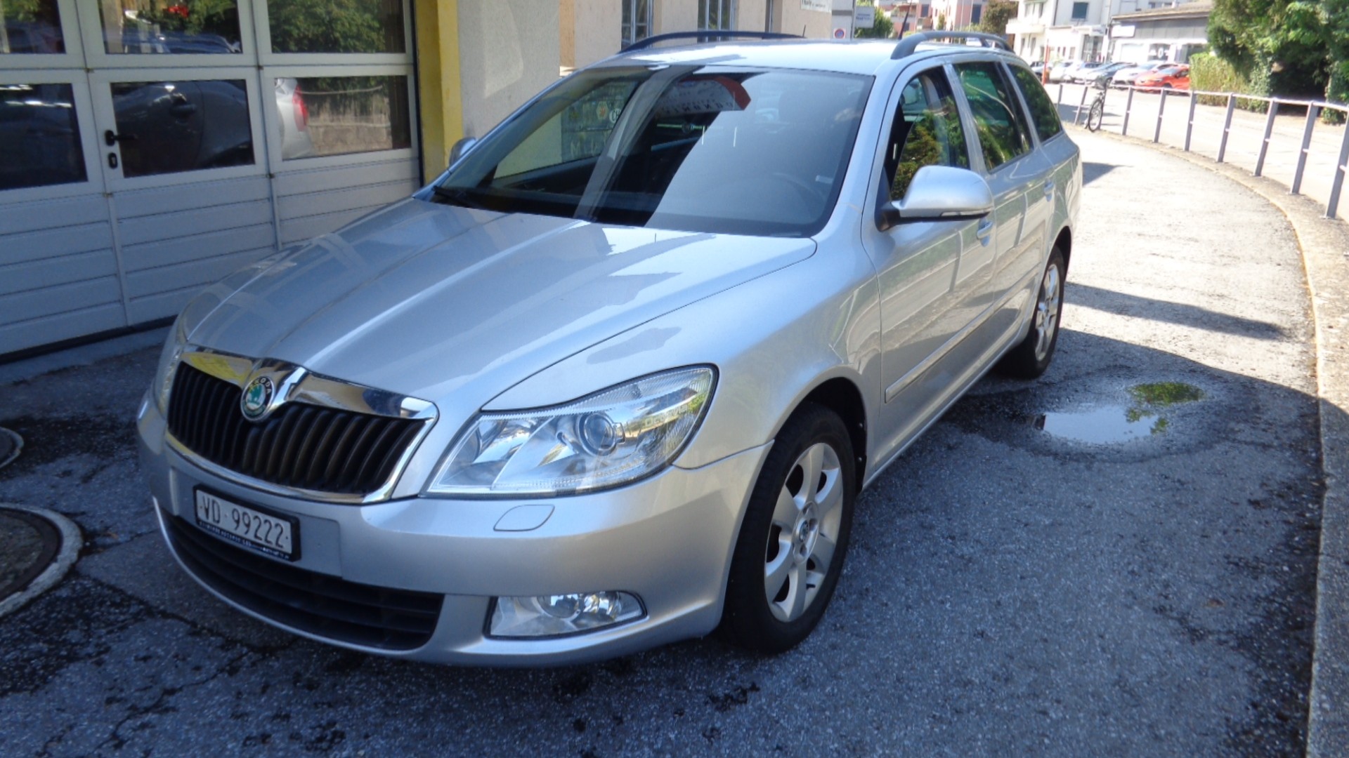 SKODA Octavia Combi 1.4 TSI Clever-image-2
