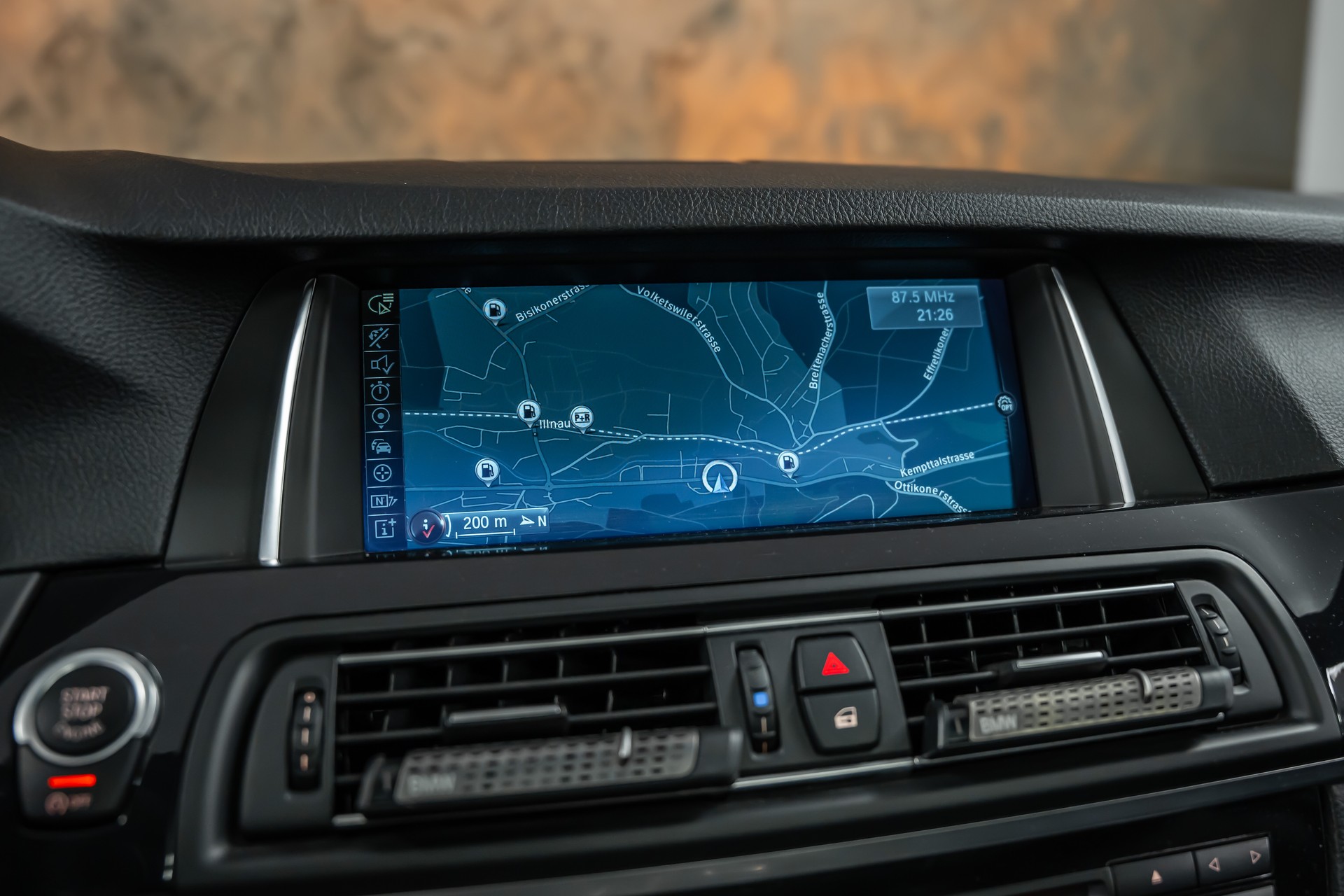 BMW 535d Touring xDrive Steptronic *Shadowline*Panorama*Leder*Head-Up*AHK*-image-27
