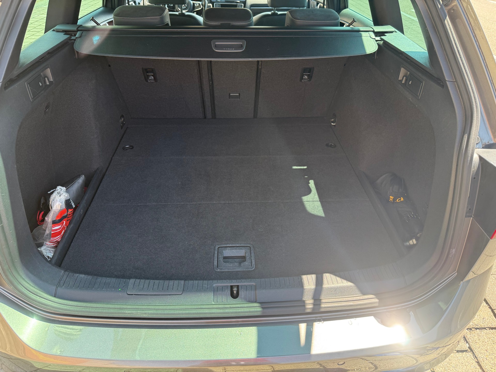 VW 2.0 TDI GTD DSG AHK/8fach bereift/Klima/Dachbox-image-4