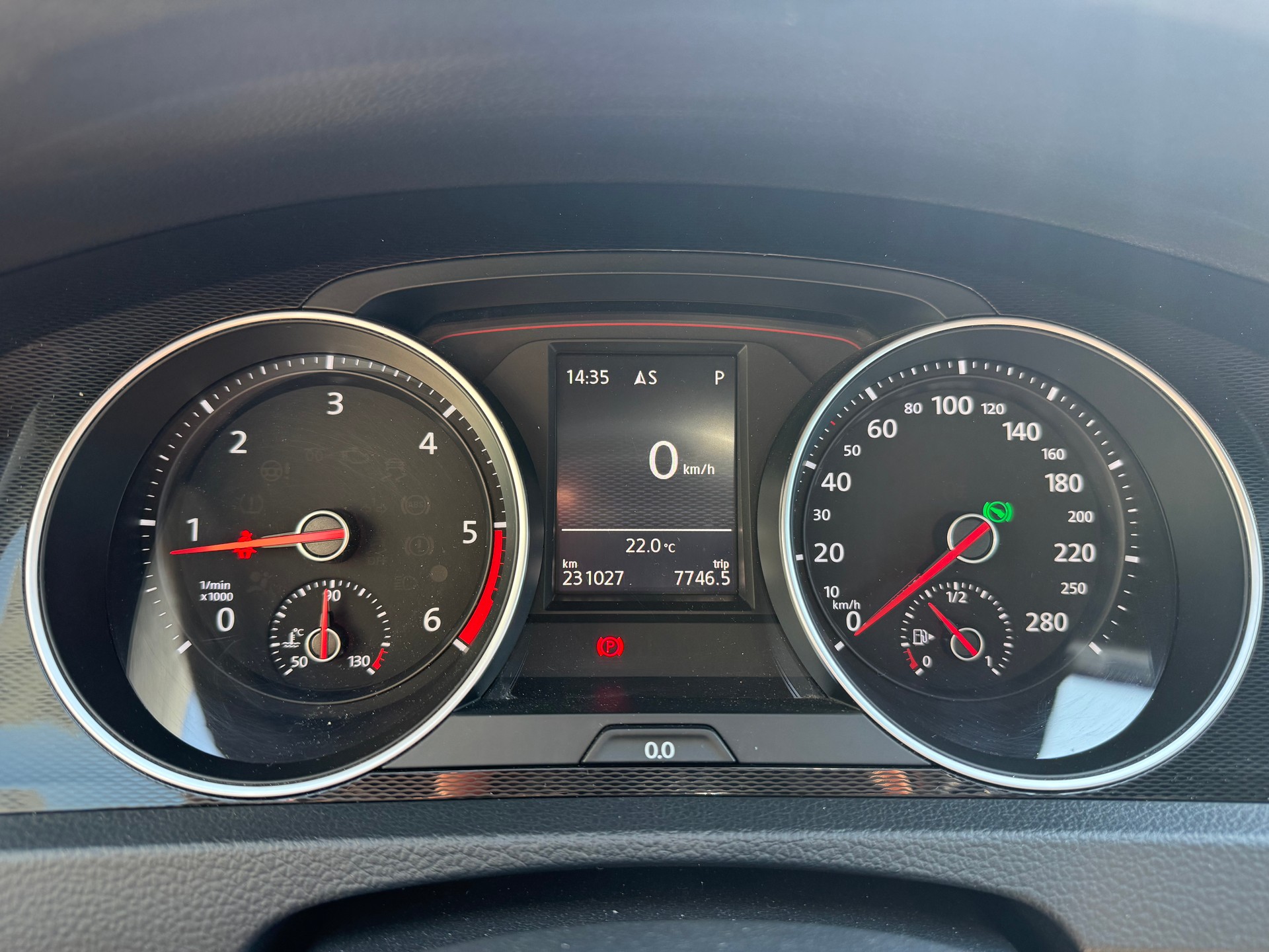 VW 2.0 TDI GTD DSG AHK/8fach bereift/Klima/Dachbox-image-5
