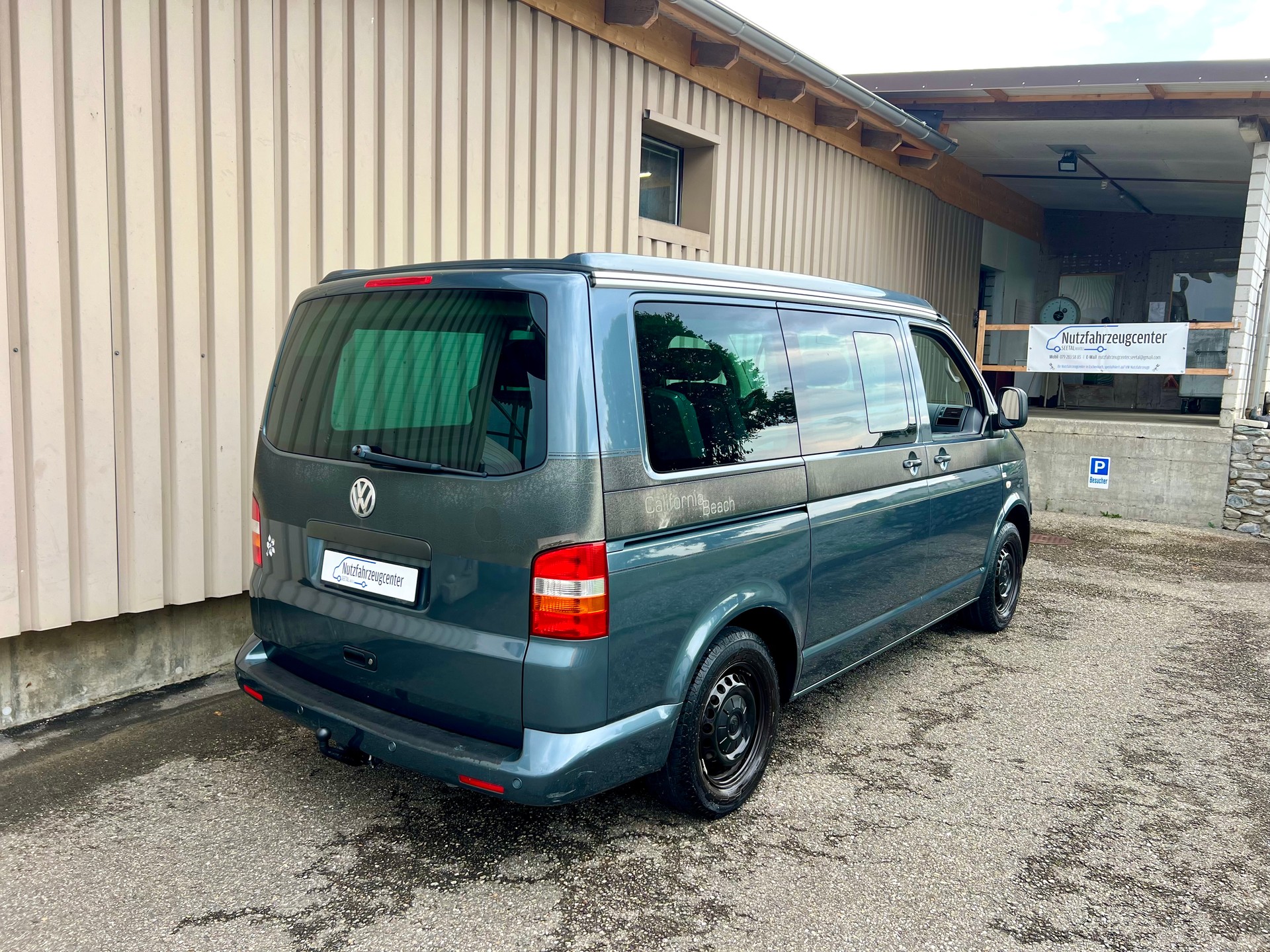 VW T5 California 1,9 TD 135PS Beach Travel by Nutzfahrzeugcenter Seetal "STANDHEIZUNG"-image-8