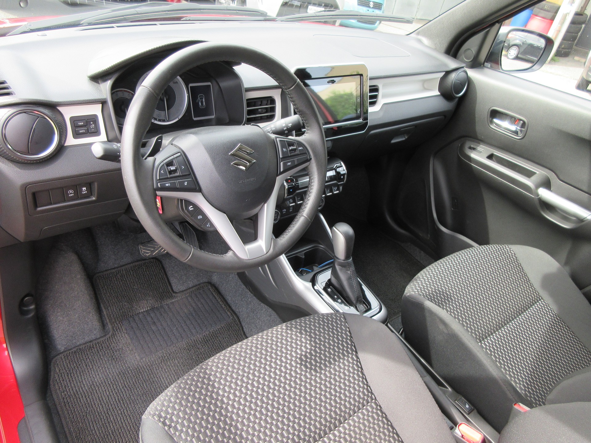 SUZUKI Ignis 1.2i Compact Top Hybrid CVT-image-10