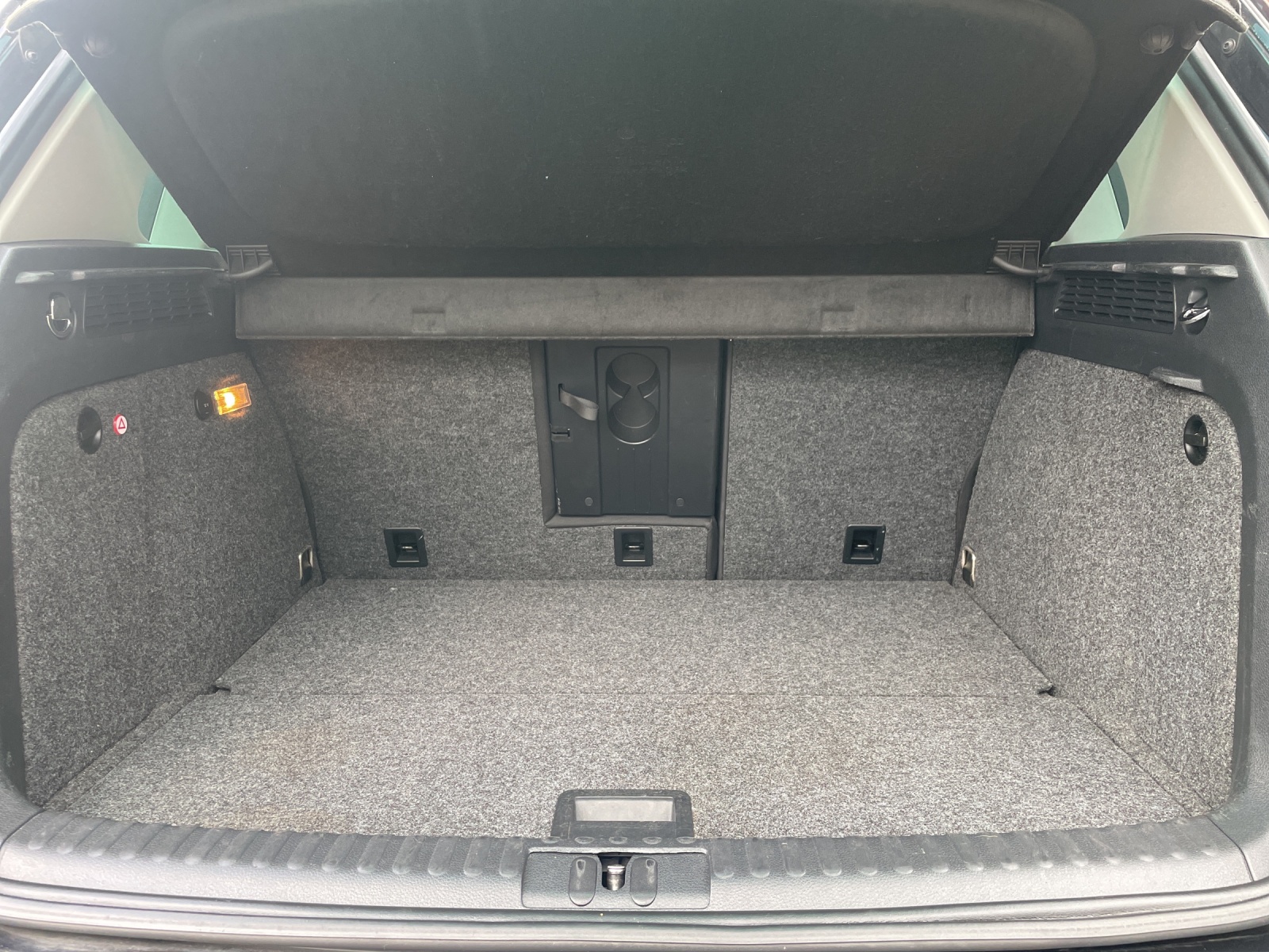 VW Tiguan 2.0 TDI BlueMotion Sport&Style 4Motion DSG-image-16