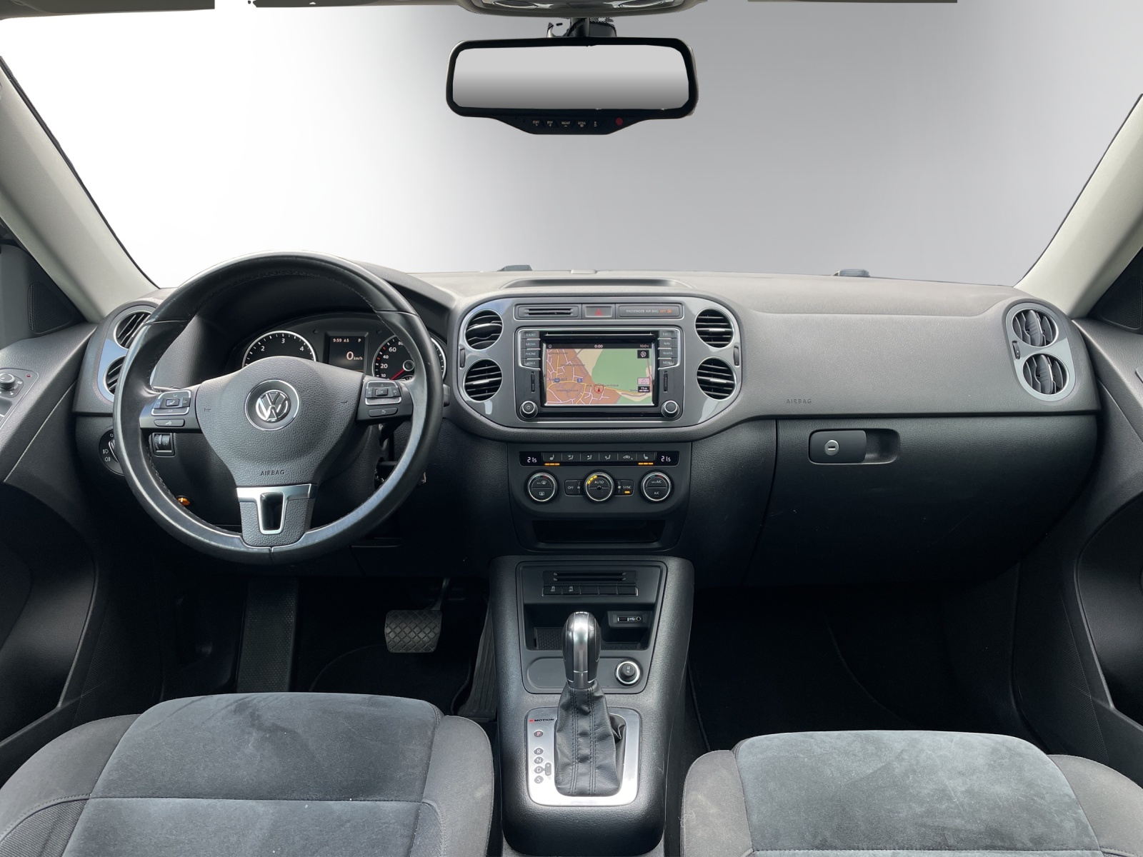 VW Tiguan 2.0 TDI BlueMotion Sport&Style 4Motion DSG-image-11