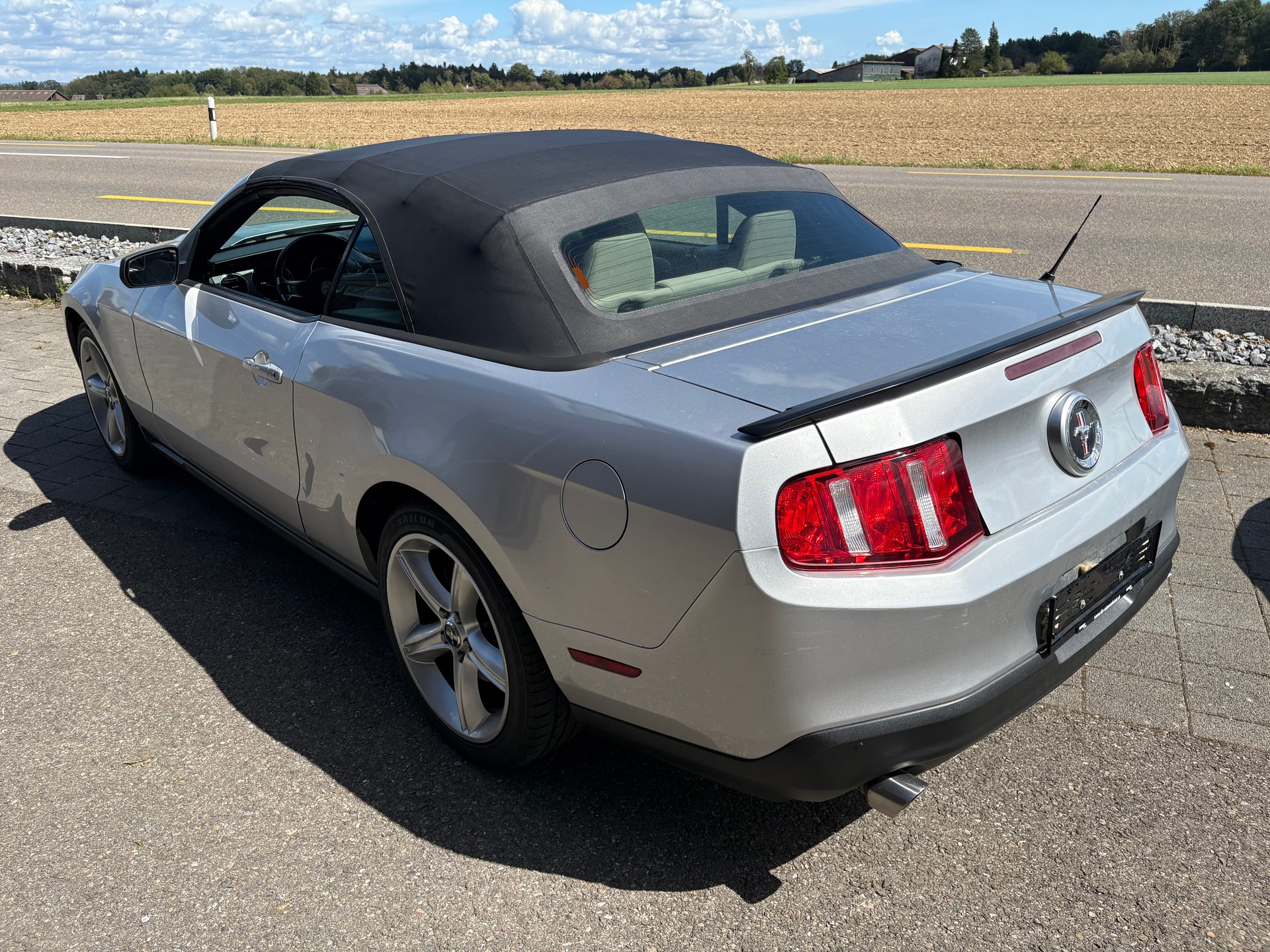 FORD MUSTANG-image-4