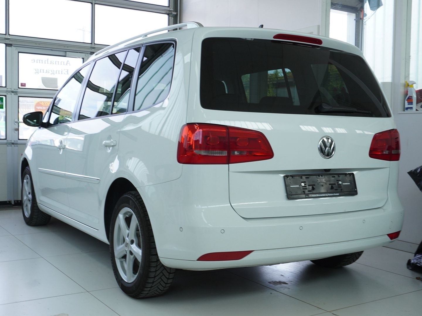 VW Touran 1.4 TSI Highline DSG-showroom-element-1