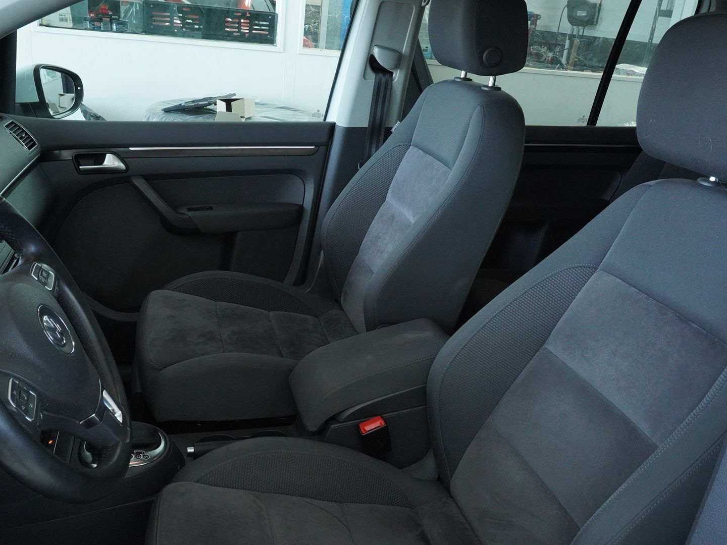 VW Touran 1.4 TSI Highline DSG-showroom-element-3