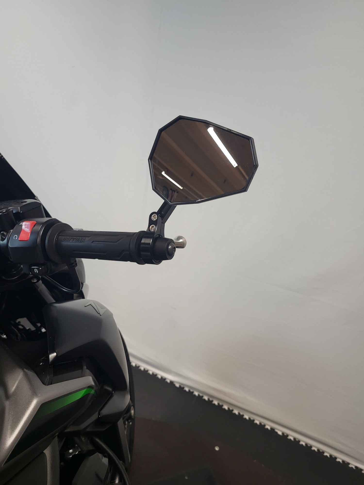 KAWASAKI Z900-image-8