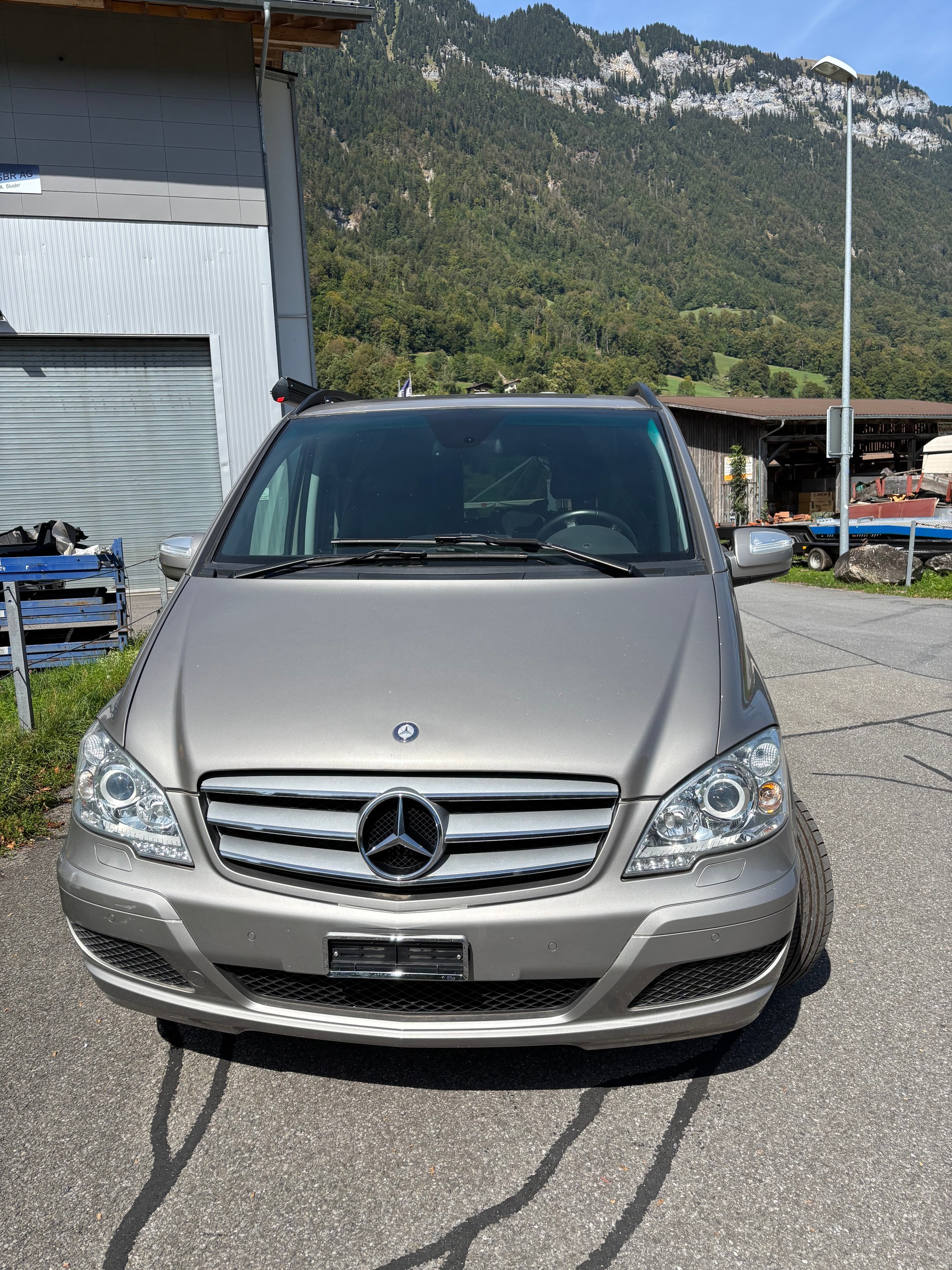 MERCEDES-BENZ Viano 3.0 CDI Blue Efficiency Trend L A-image-0