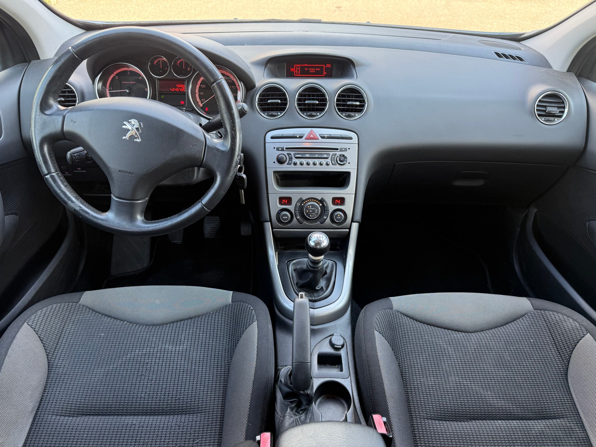 PEUGEOT 308 1.6 HDI Active-image-6