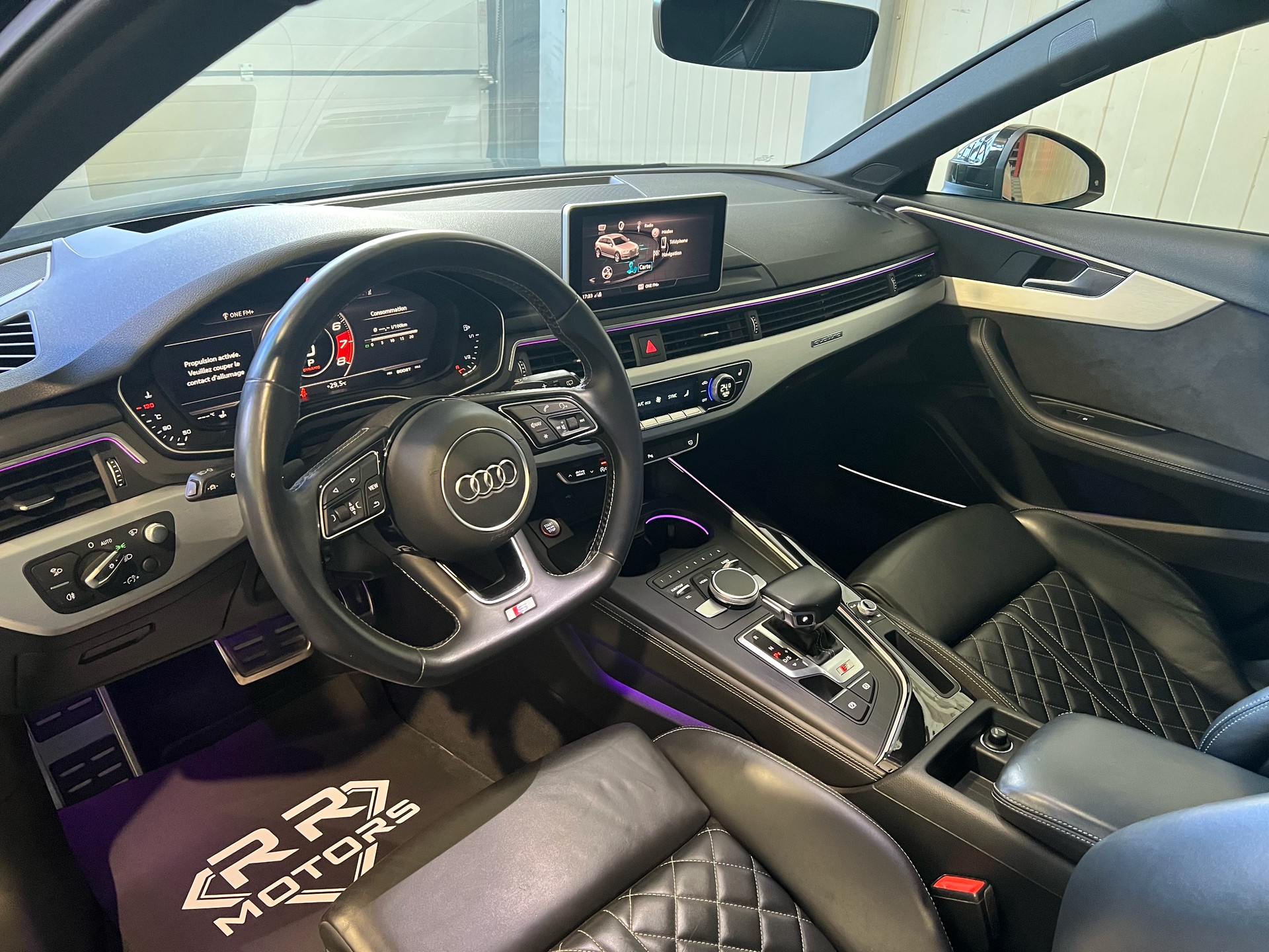 AUDI S4 Avant 3.0 TFSI quattro tiptronic-image-12