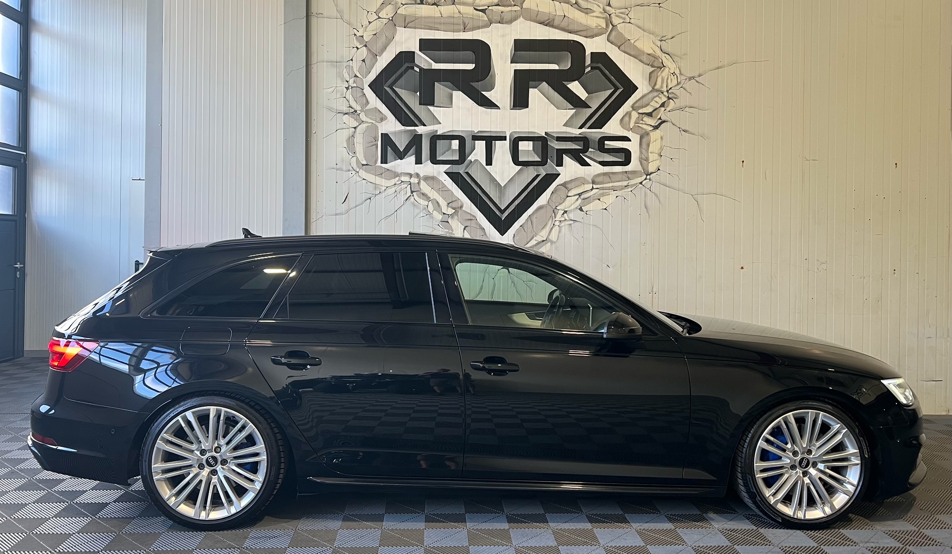 AUDI S4 Avant 3.0 TFSI quattro tiptronic-image-5