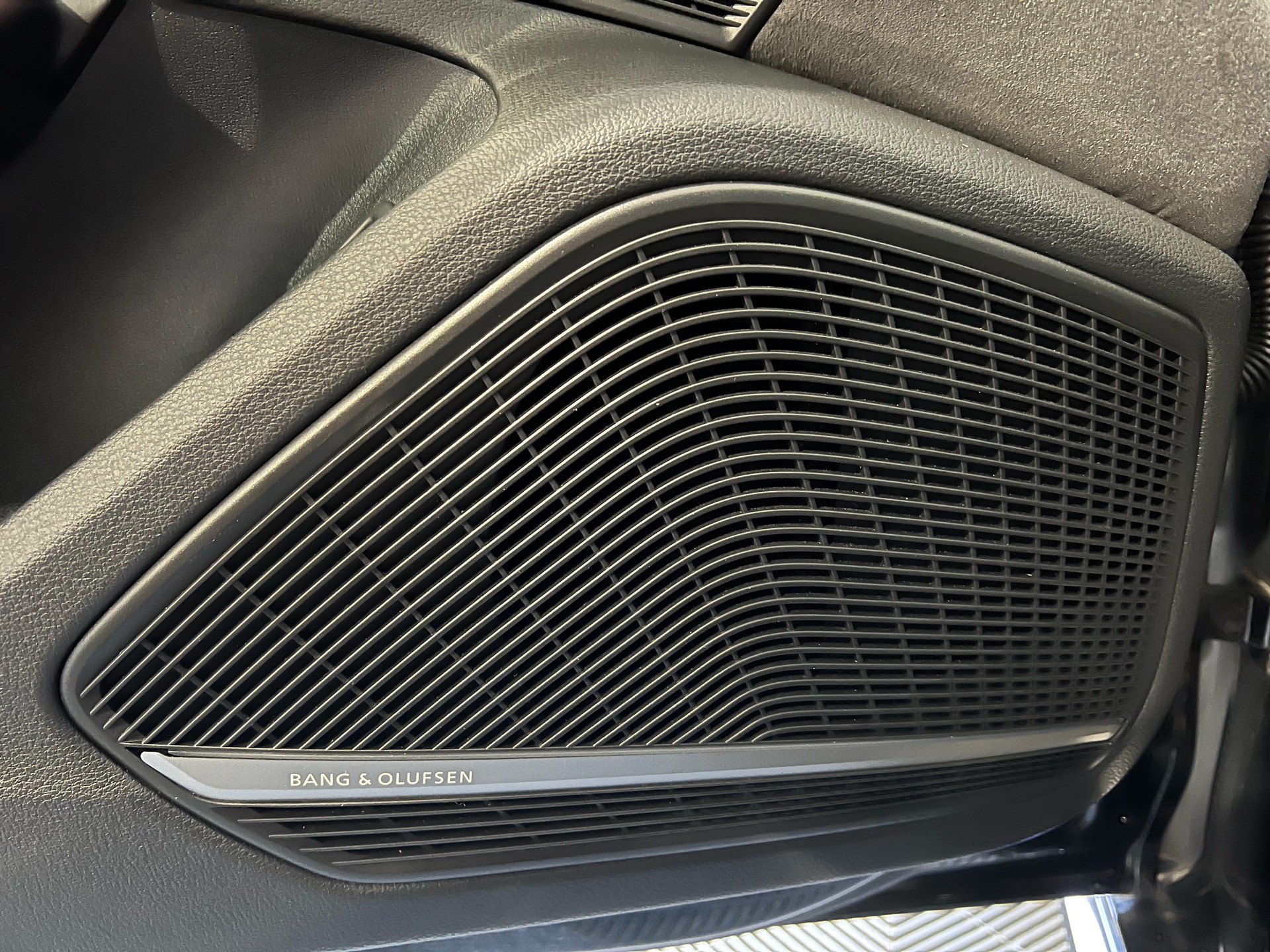 AUDI S4 Avant 3.0 TFSI quattro tiptronic-image-11