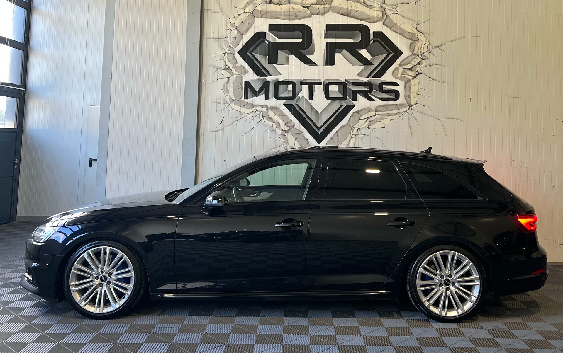 AUDI S4 Avant 3.0 TFSI quattro tiptronic-image-1