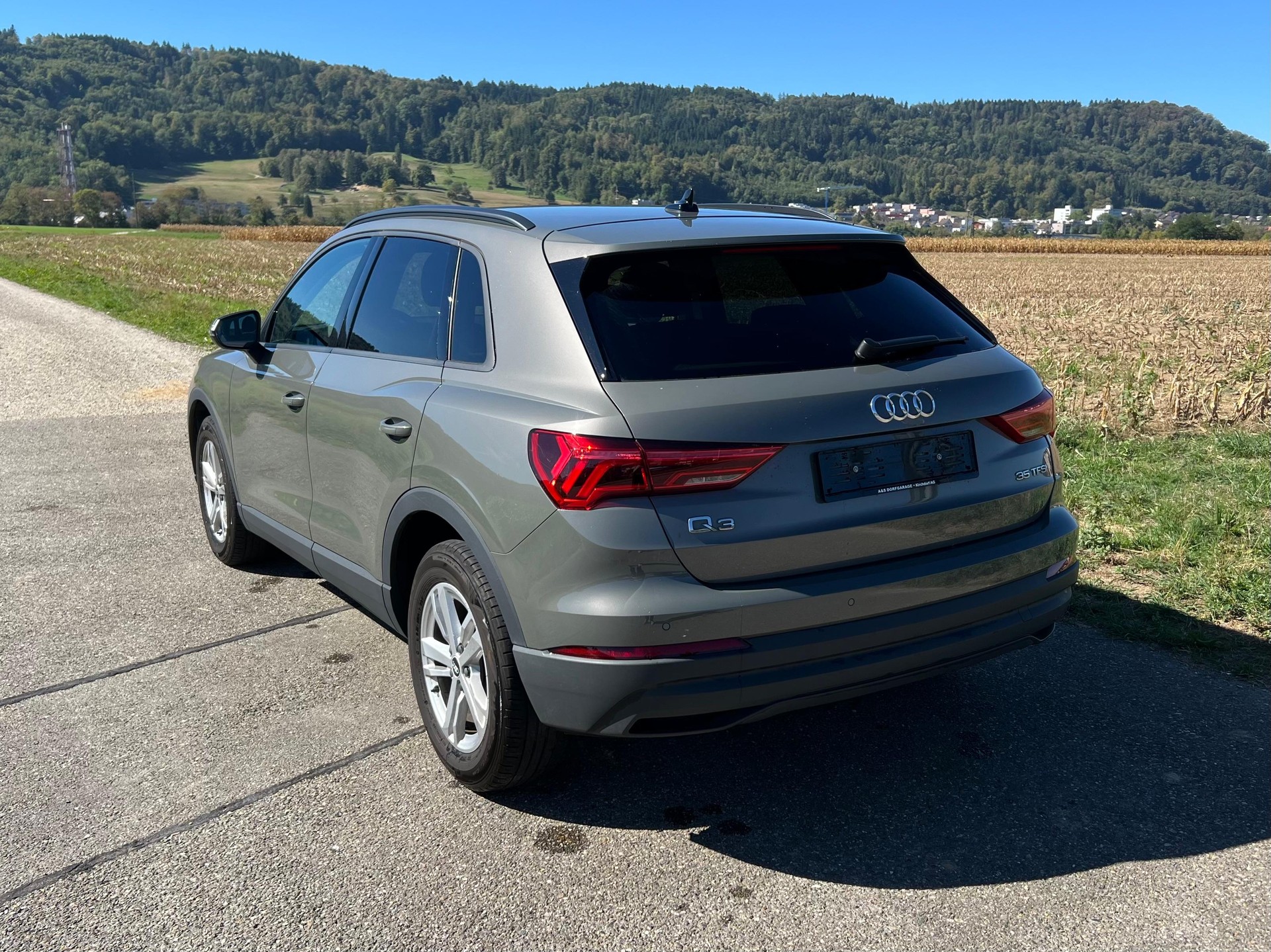 AUDI Q3 35 TFSI S-tronic-image-2