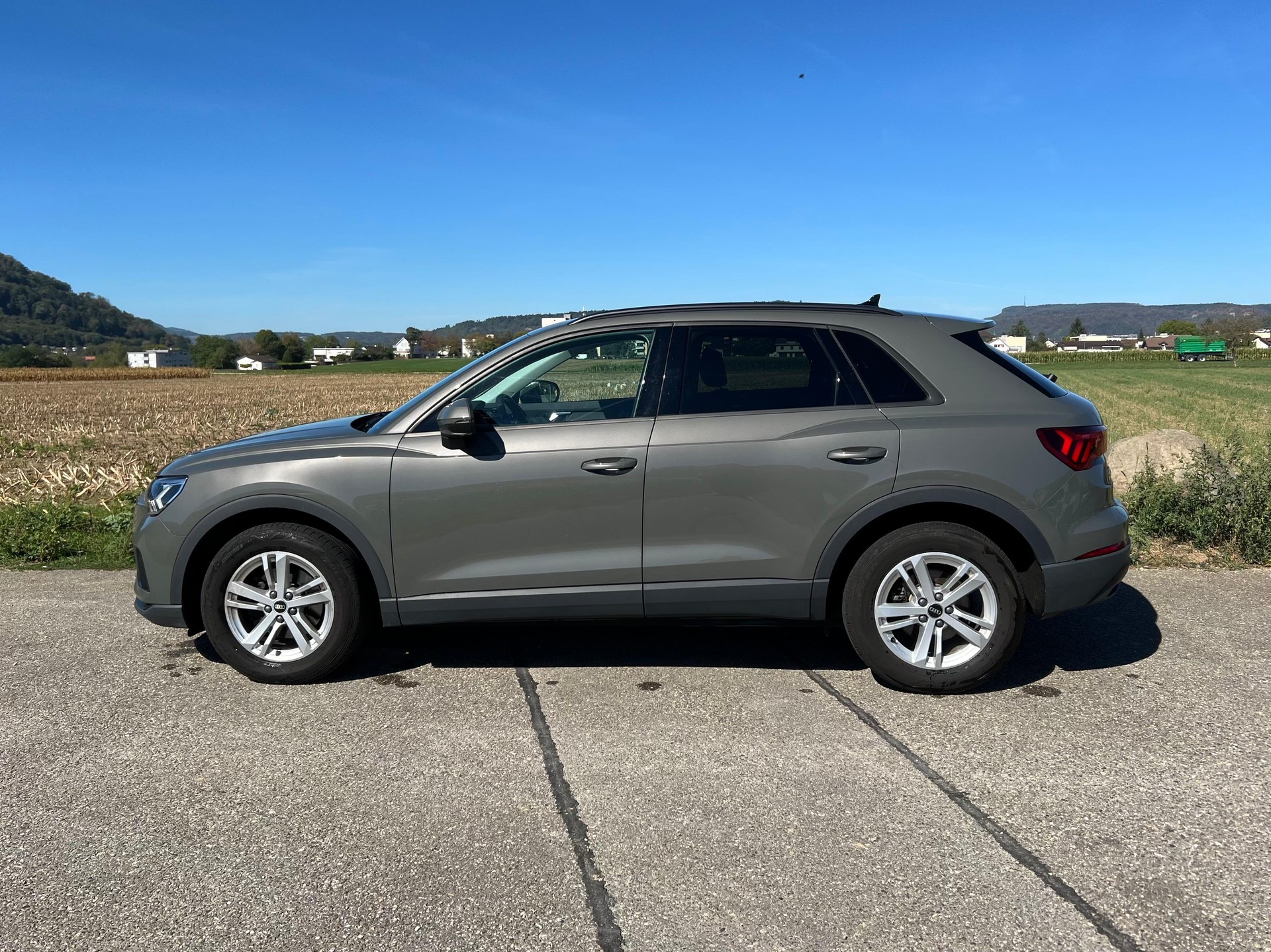 AUDI Q3 35 TFSI S-tronic-image-1
