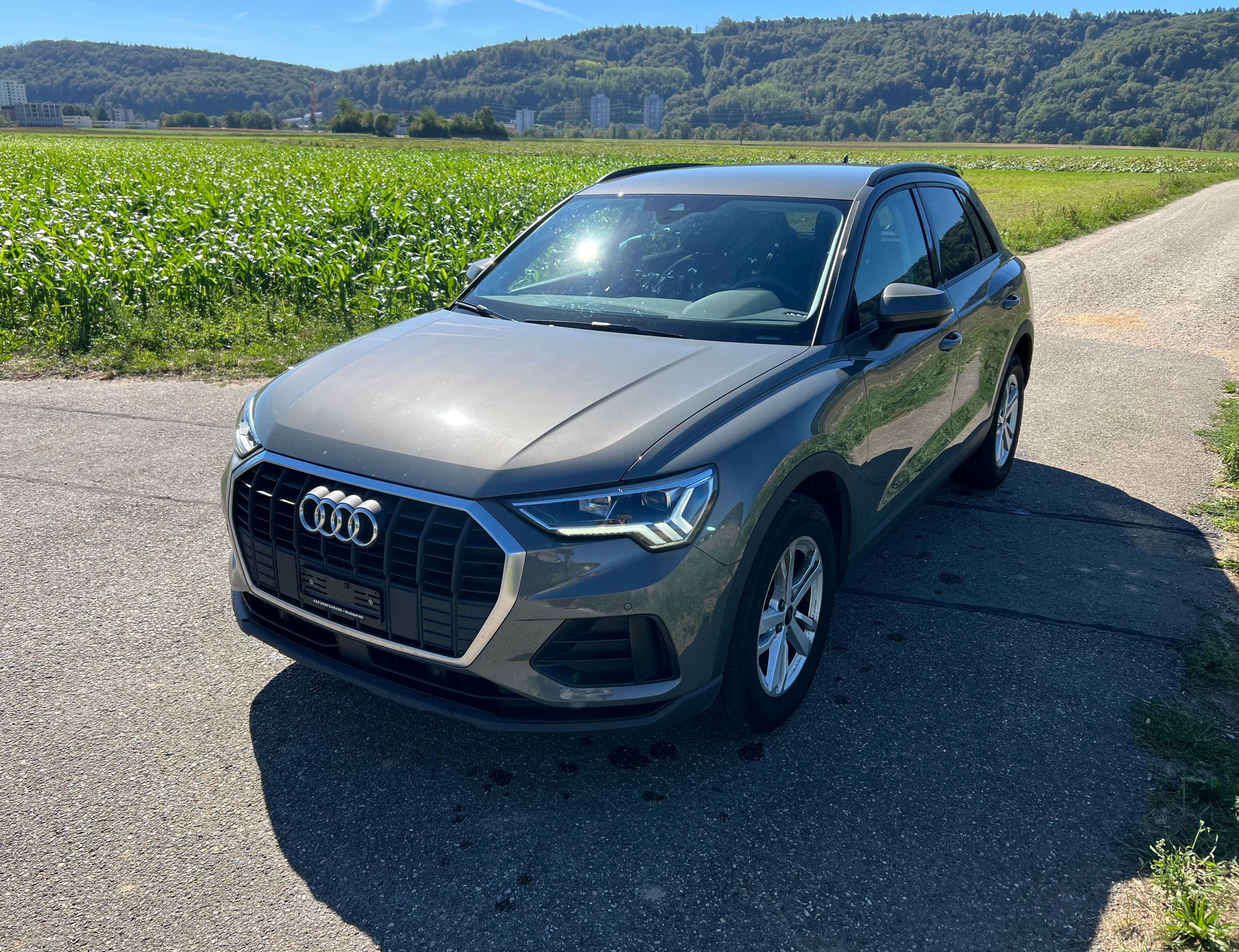 AUDI Q3 35 TFSI S-tronic — slika 1